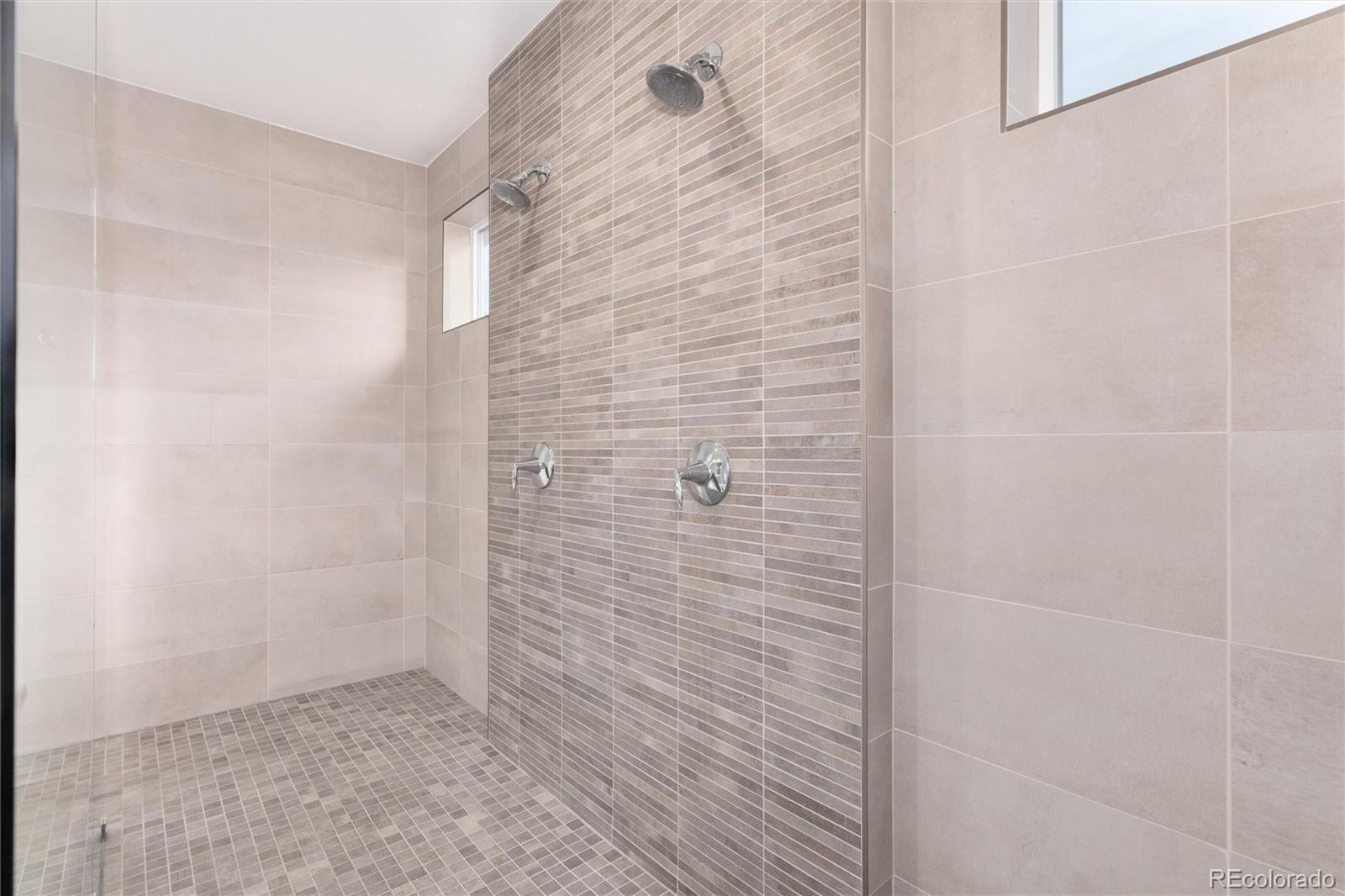 6689 S Vandriver Way