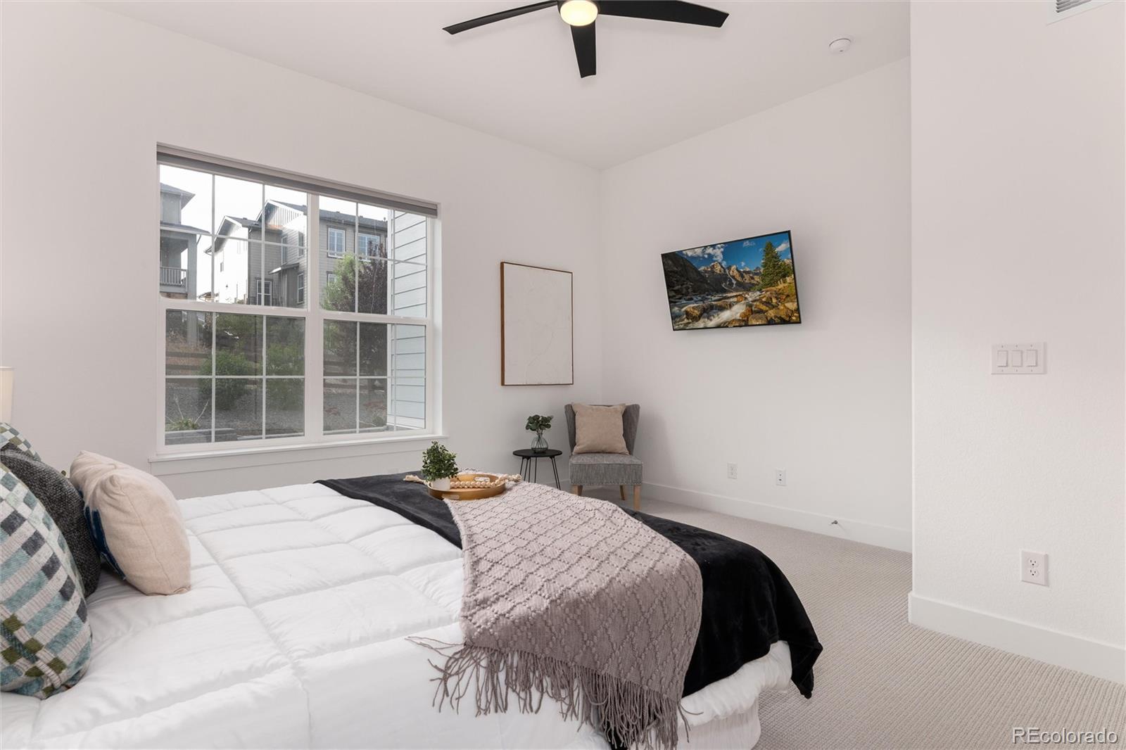 6689 S Vandriver Way