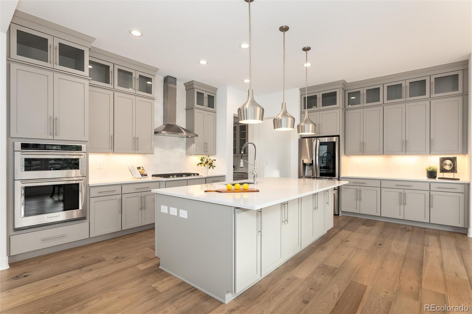 6689 S Vandriver Way