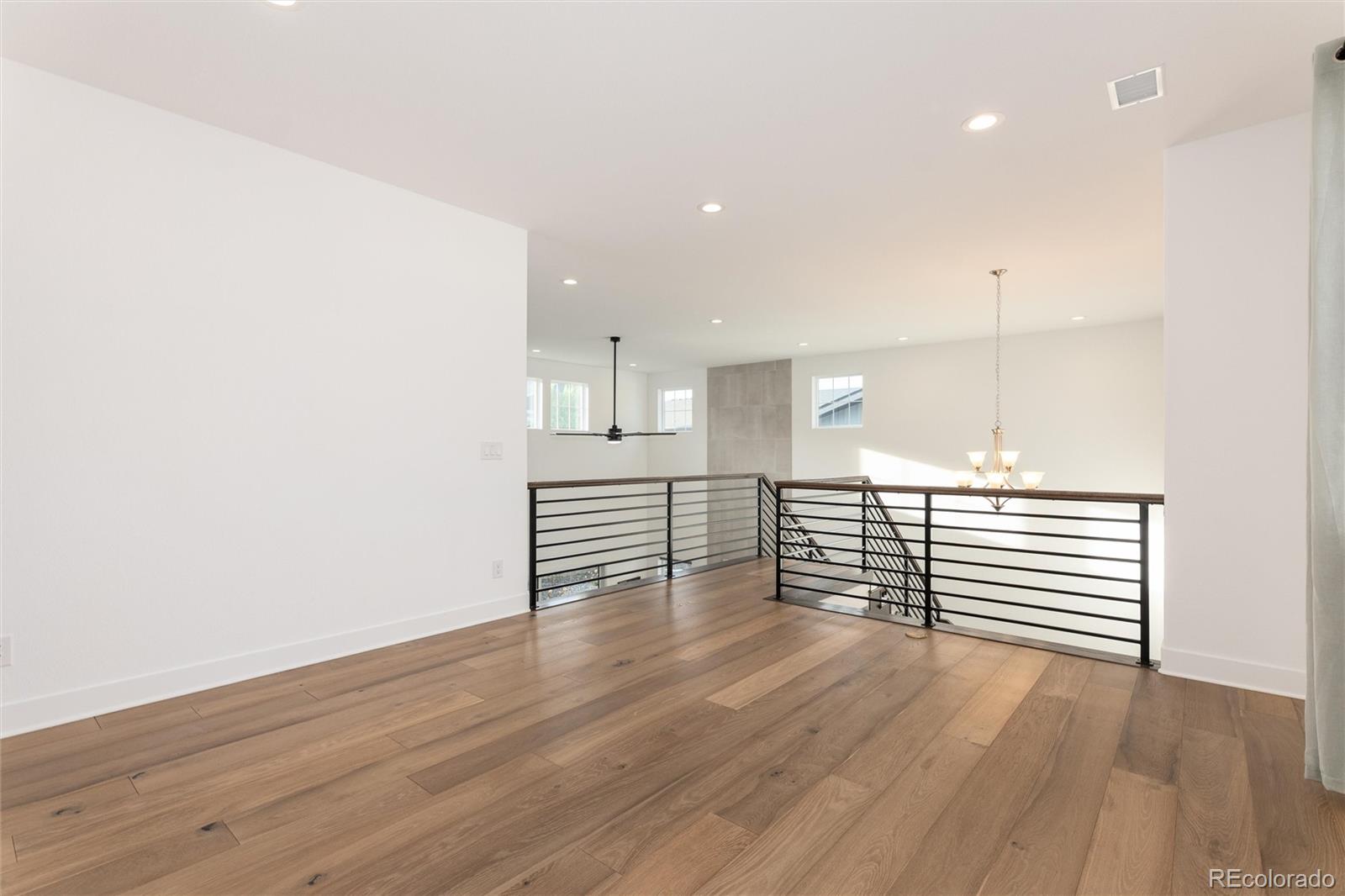 6689 S Vandriver Way