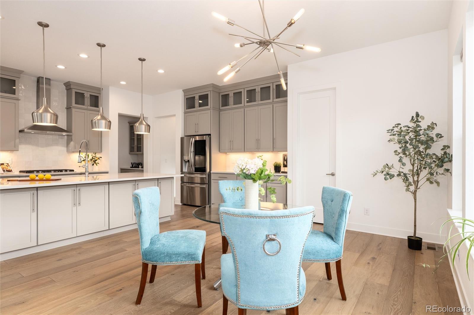 6689 S Vandriver Way