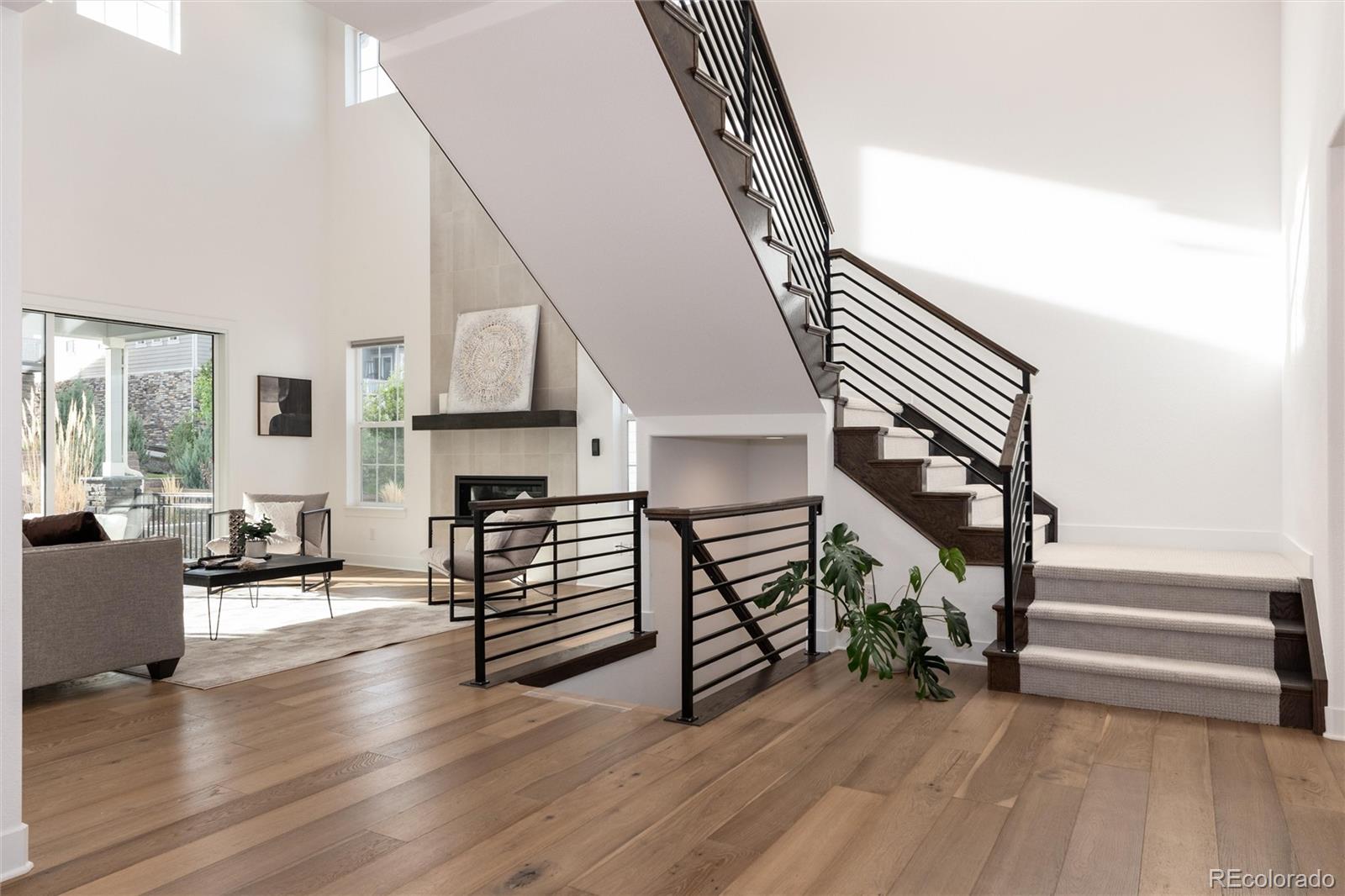 6689 S Vandriver Way