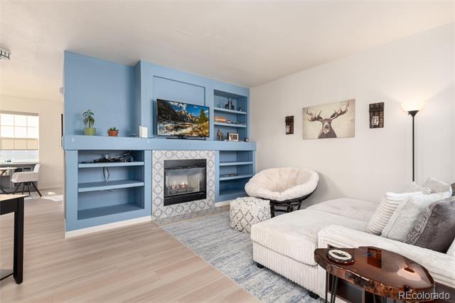 326 W Jamison Place Unit: 51