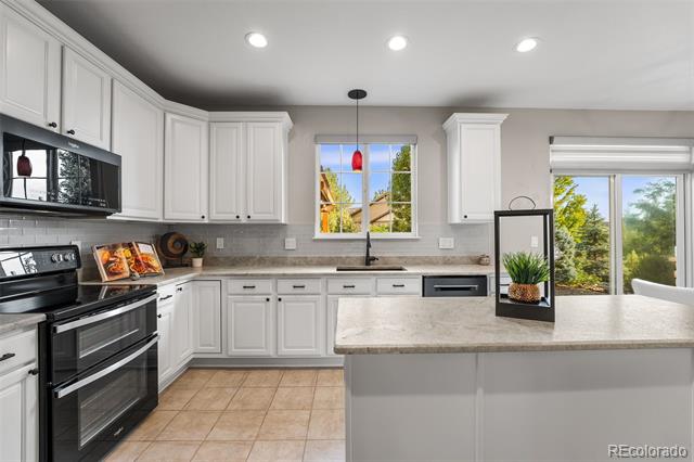 21152 E Flora Place