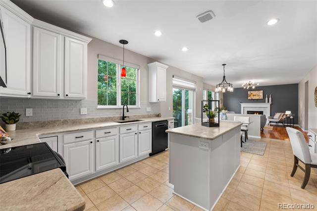 21152 E Flora Place