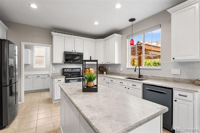 21152 E Flora Place