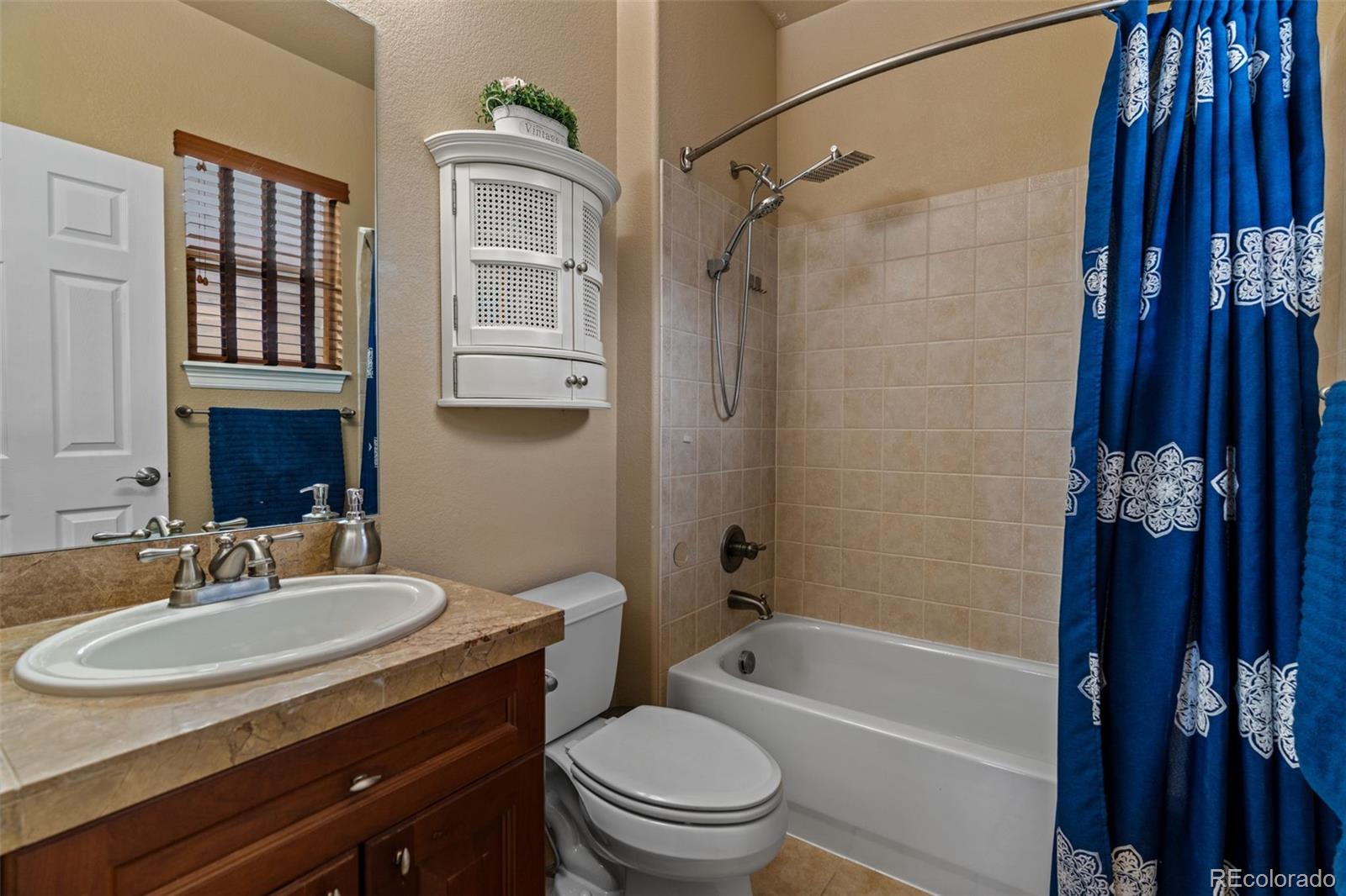 26656 E Peakview Drive