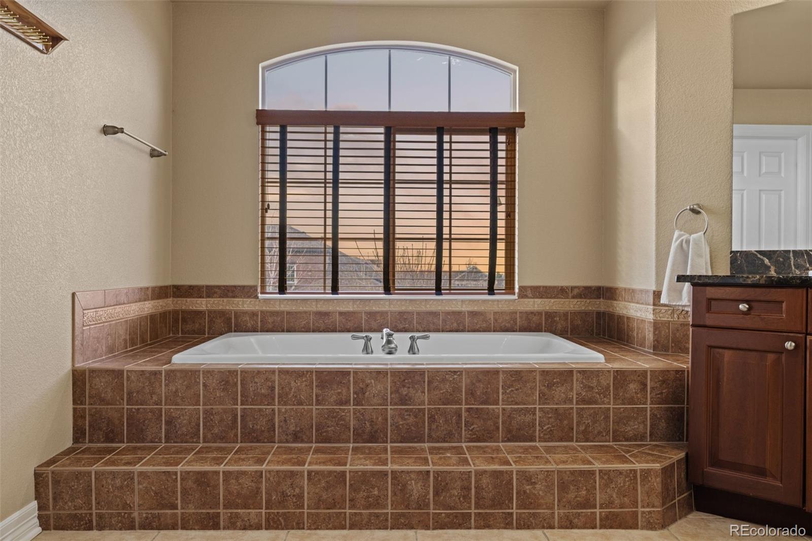 26656 E Peakview Drive