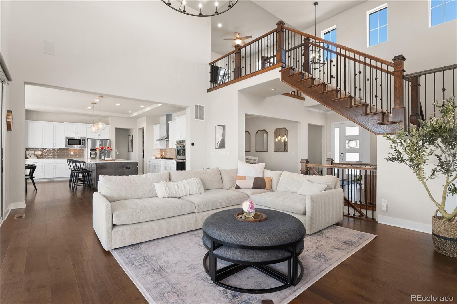 27671 E Lakeview Drive