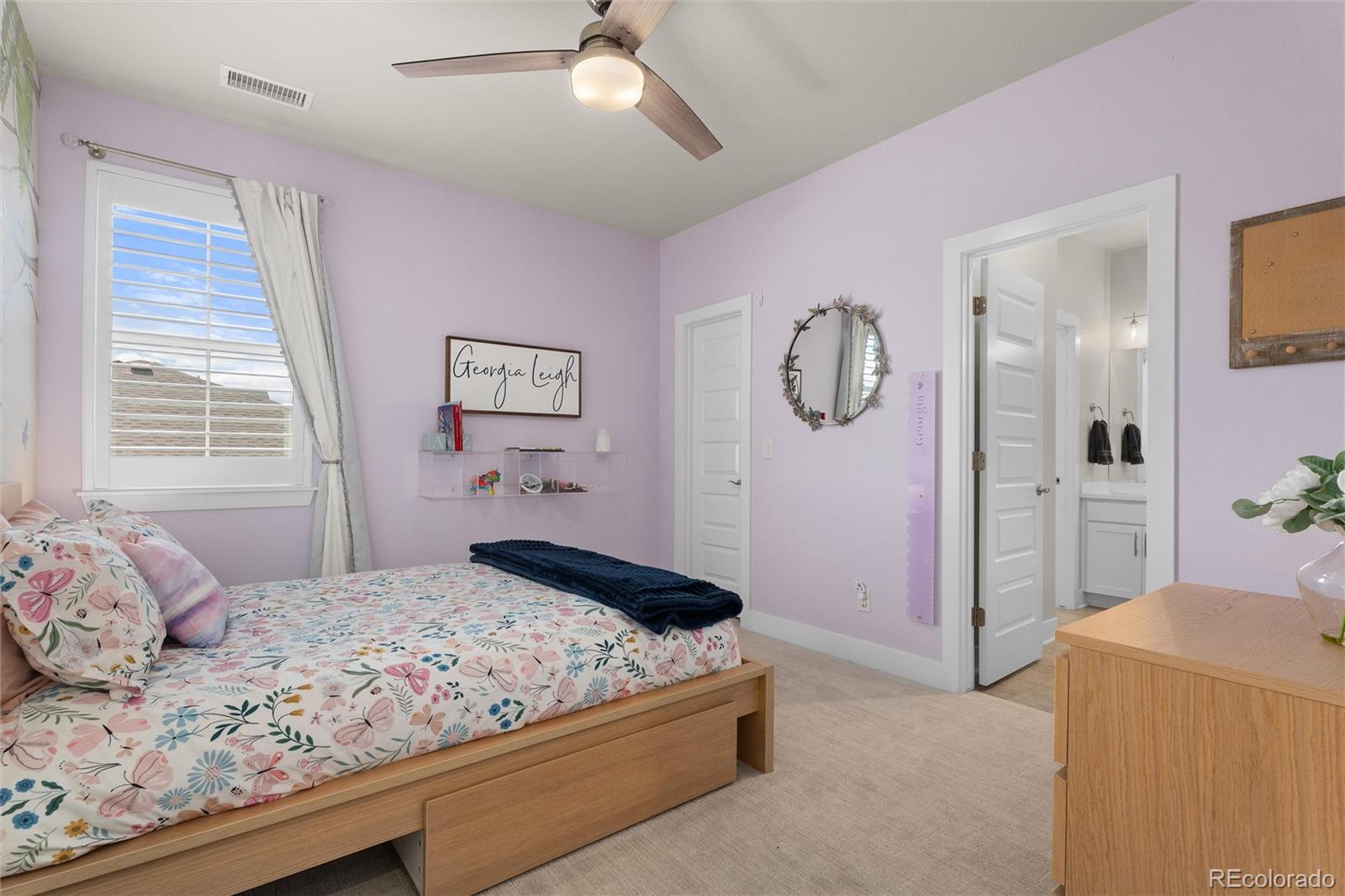 27671 E Lakeview Drive