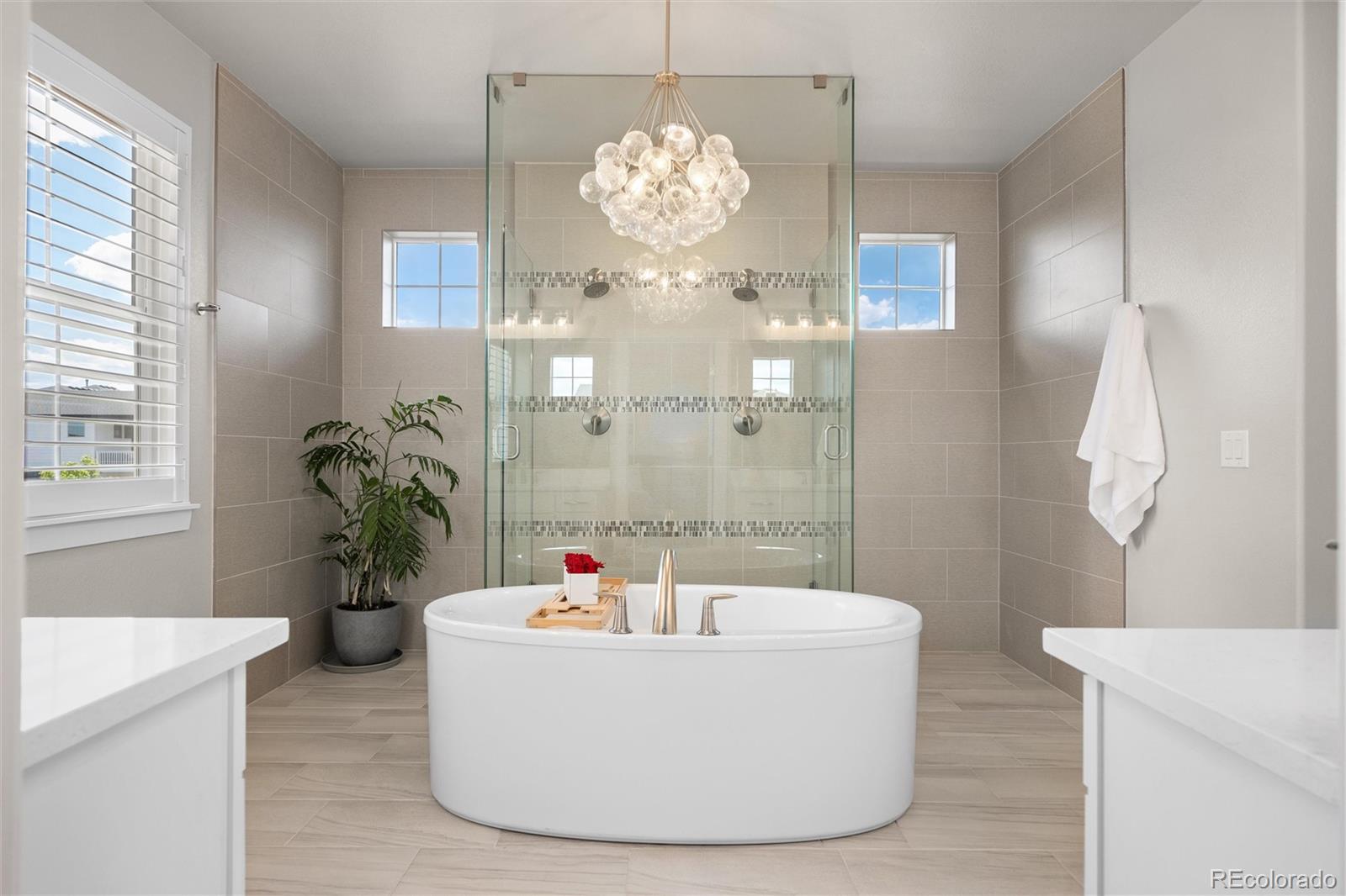 27671 E Lakeview Drive