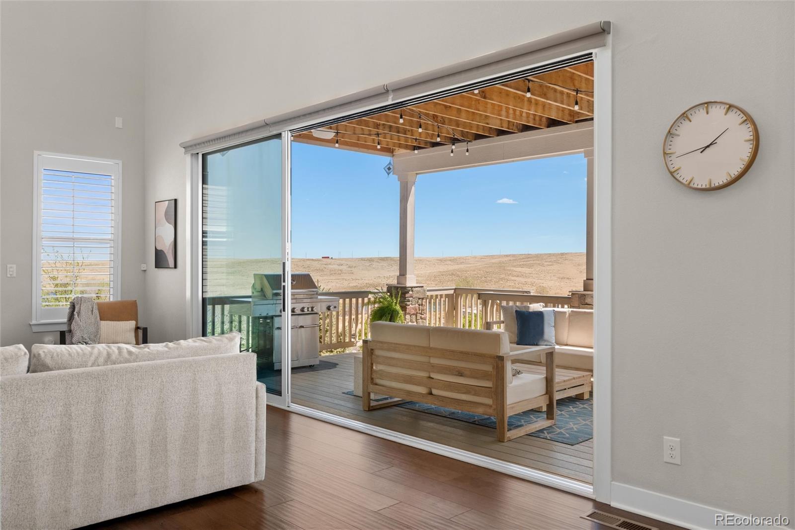 27671 E Lakeview Drive