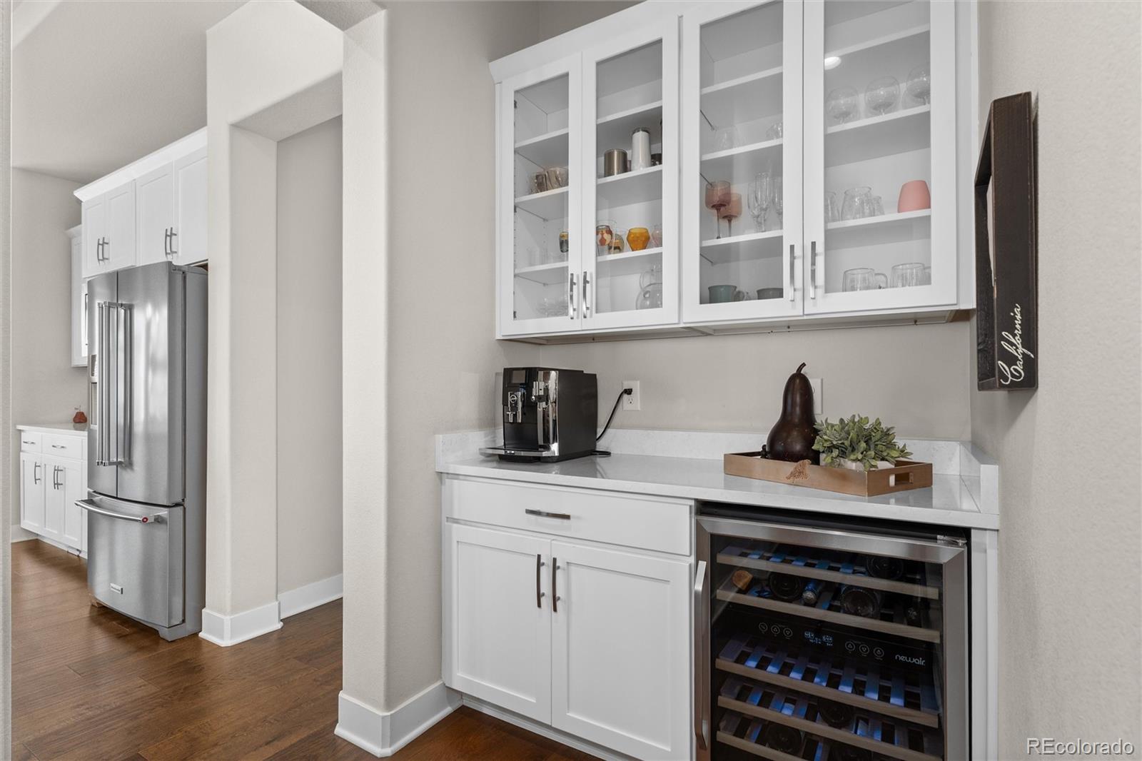 27671 E Lakeview Drive