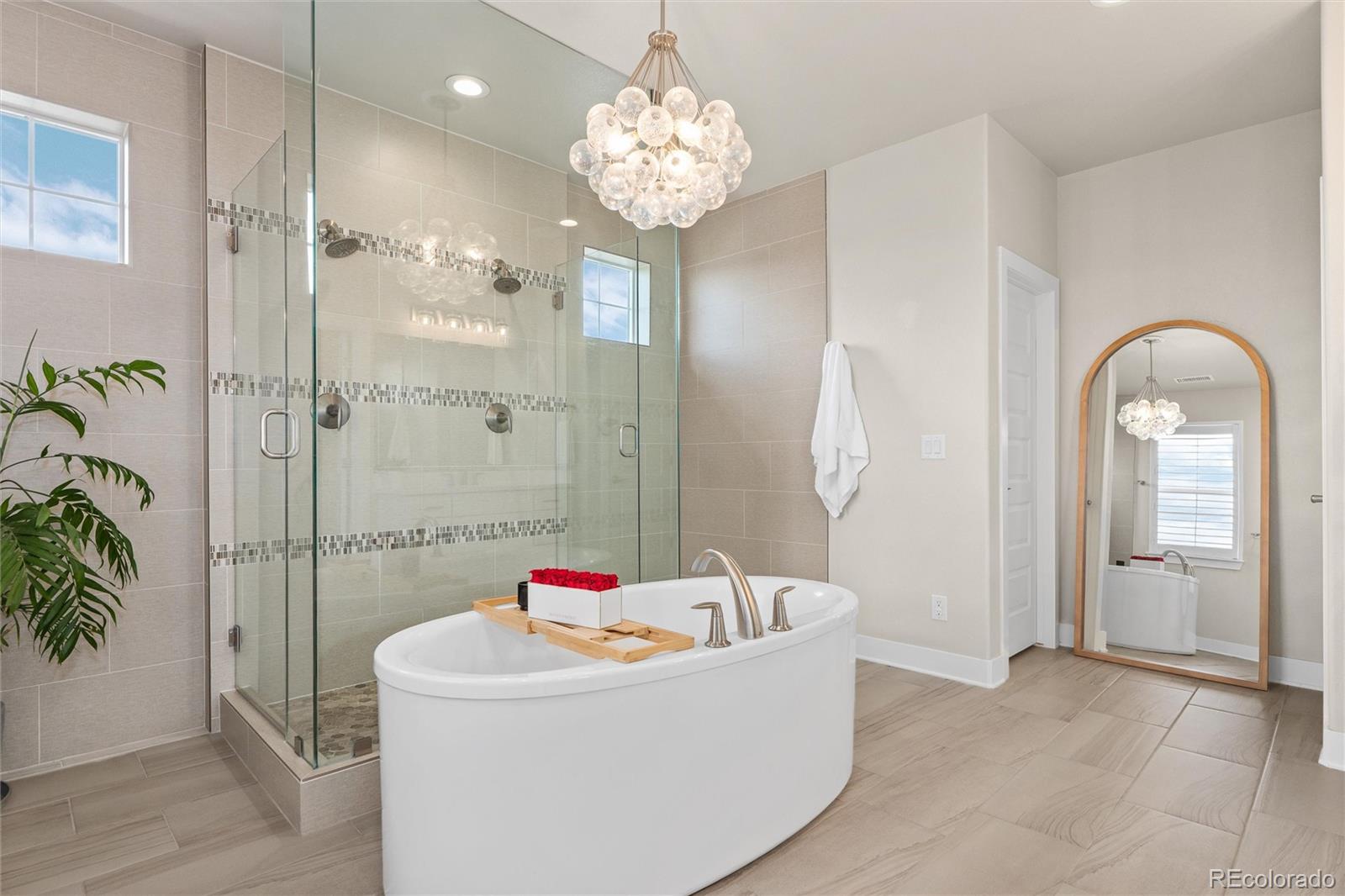 27671 E Lakeview Drive