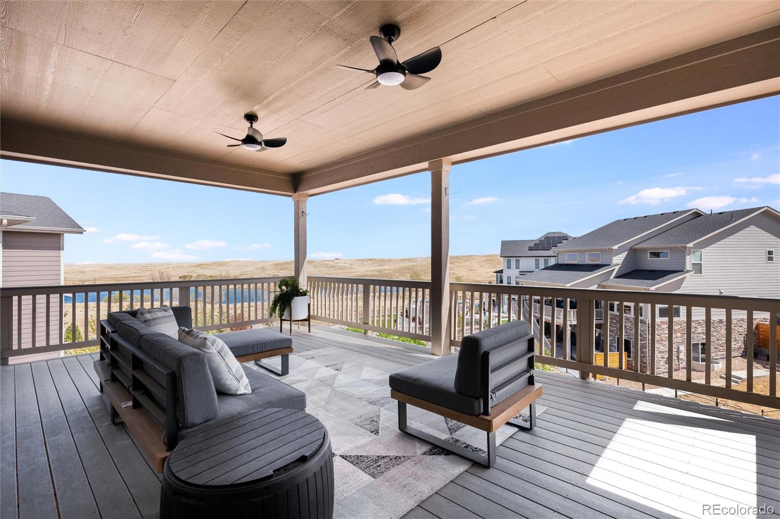 27671 E Lakeview Drive