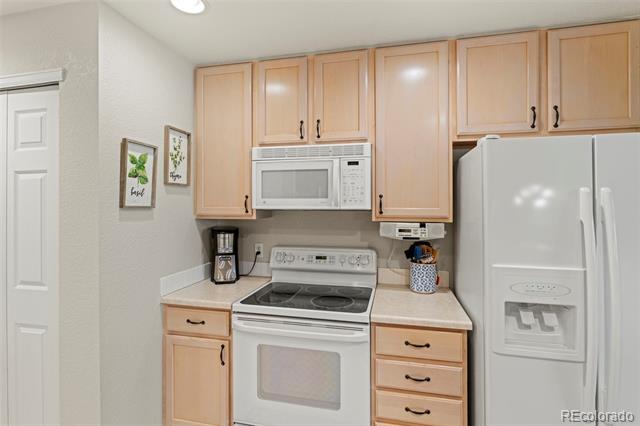 8009 S Algonquian Court