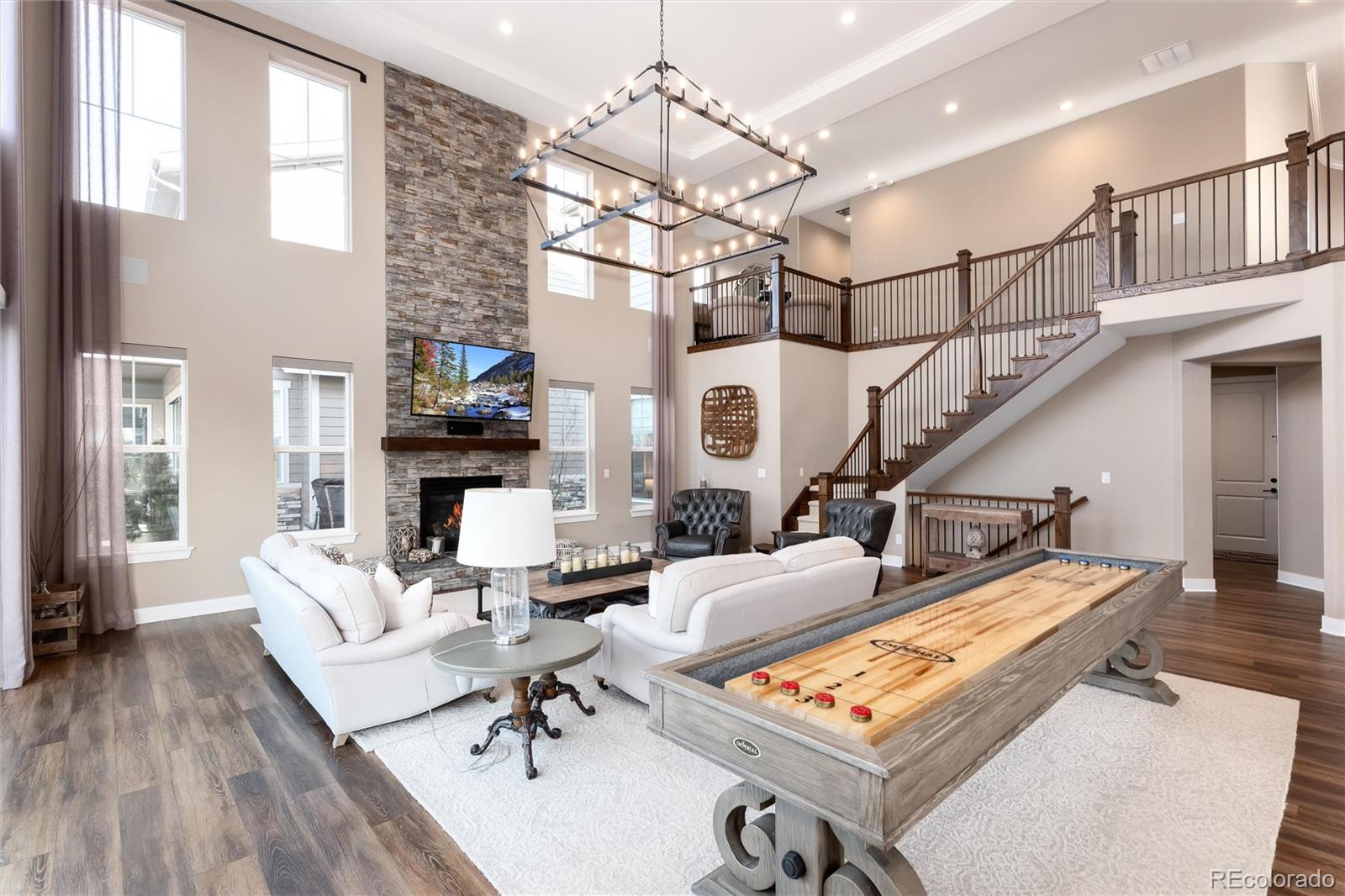 27643 E Euclid Drive