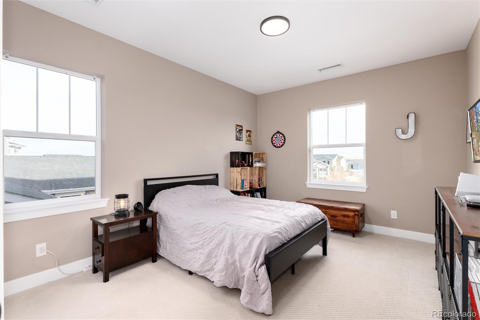 27643 E Euclid Drive