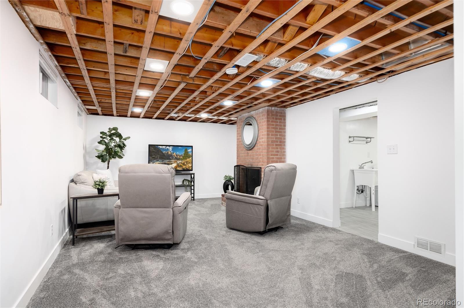 402 Ursula Street