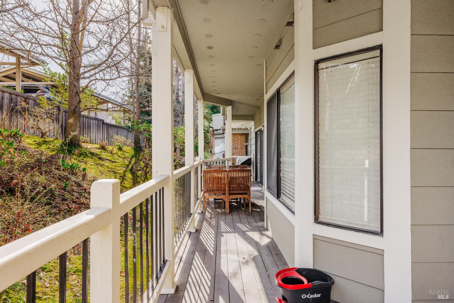 2454 Sebastopol Lane