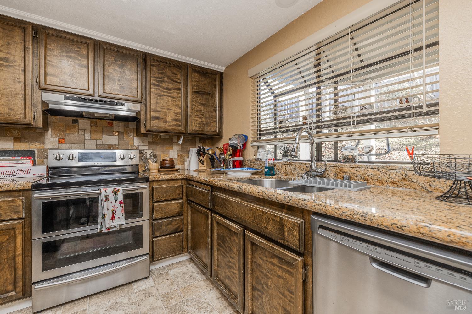 2454 Sebastopol Lane