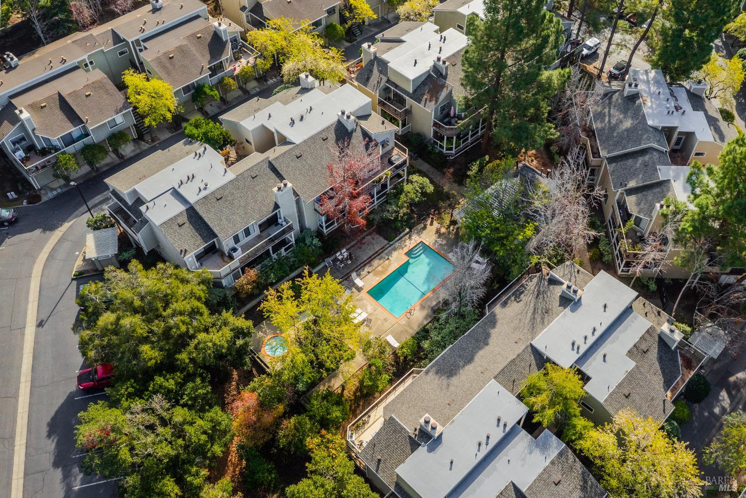 2454 Sebastopol Lane