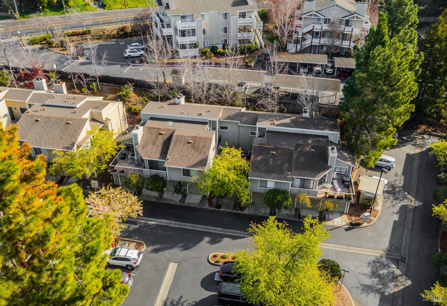 2454 Sebastopol Lane