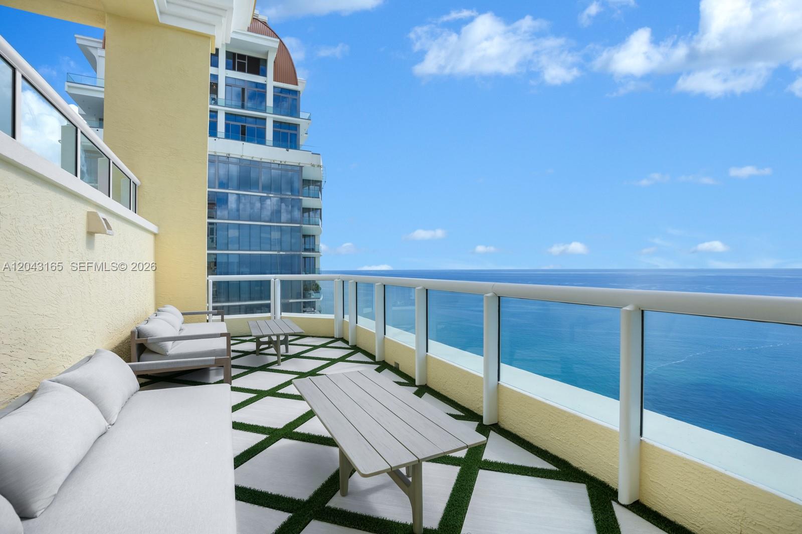 17875 Collins Avenue PH5002