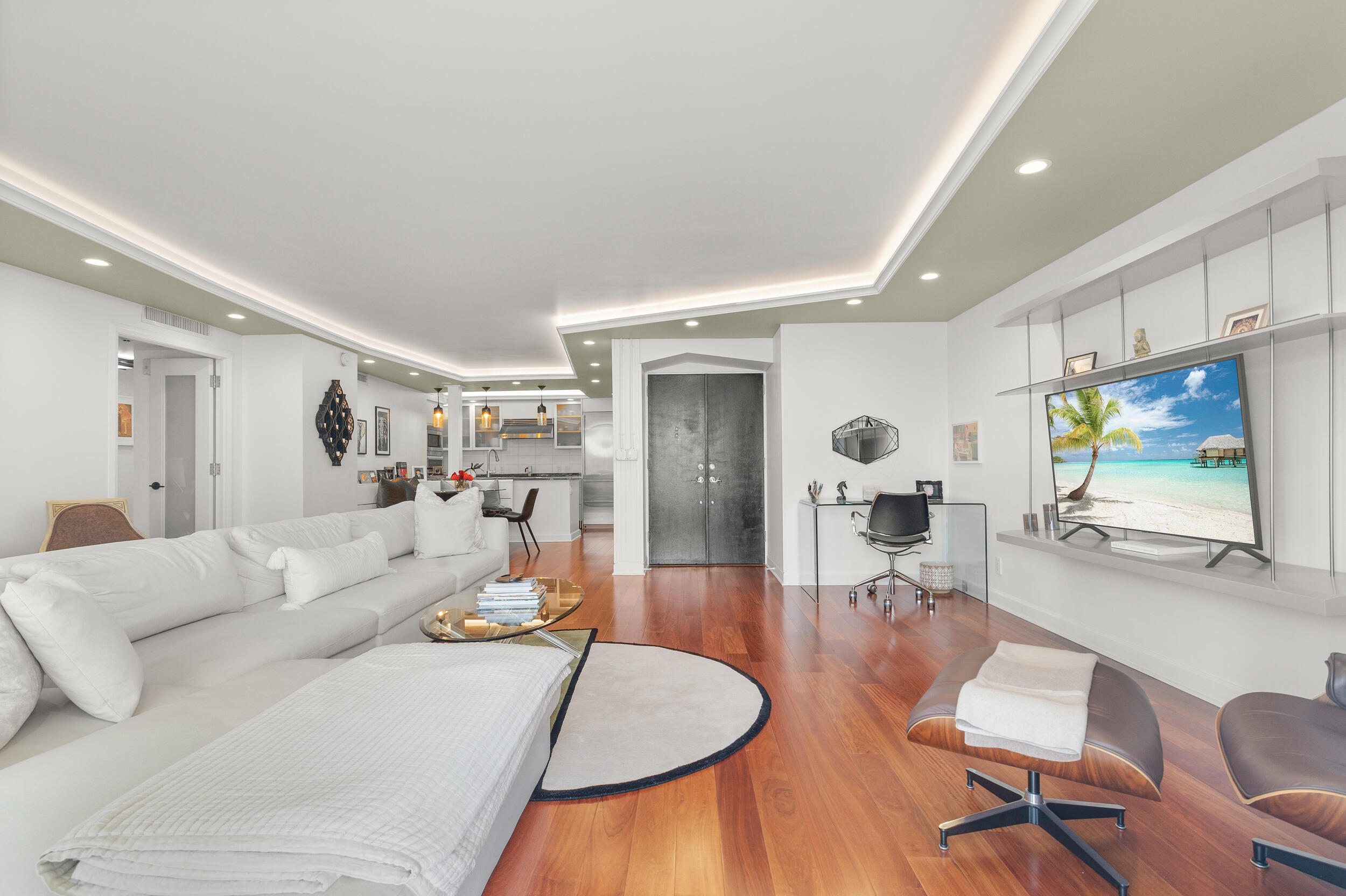 170 Chilean Avenue 3c