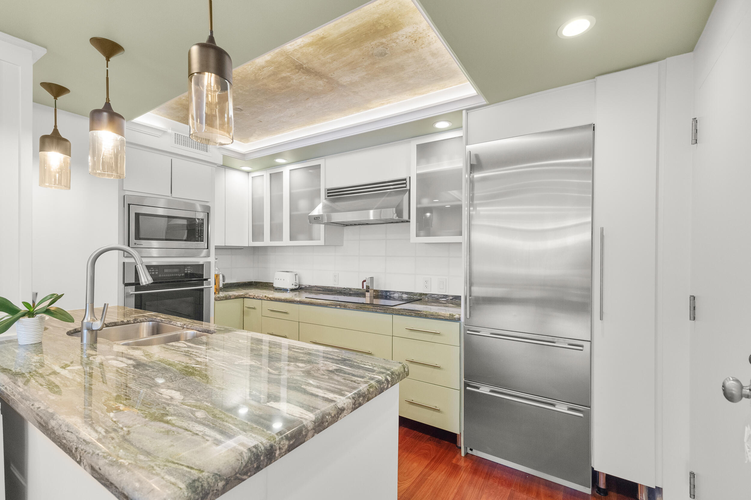 170 Chilean Avenue 3c