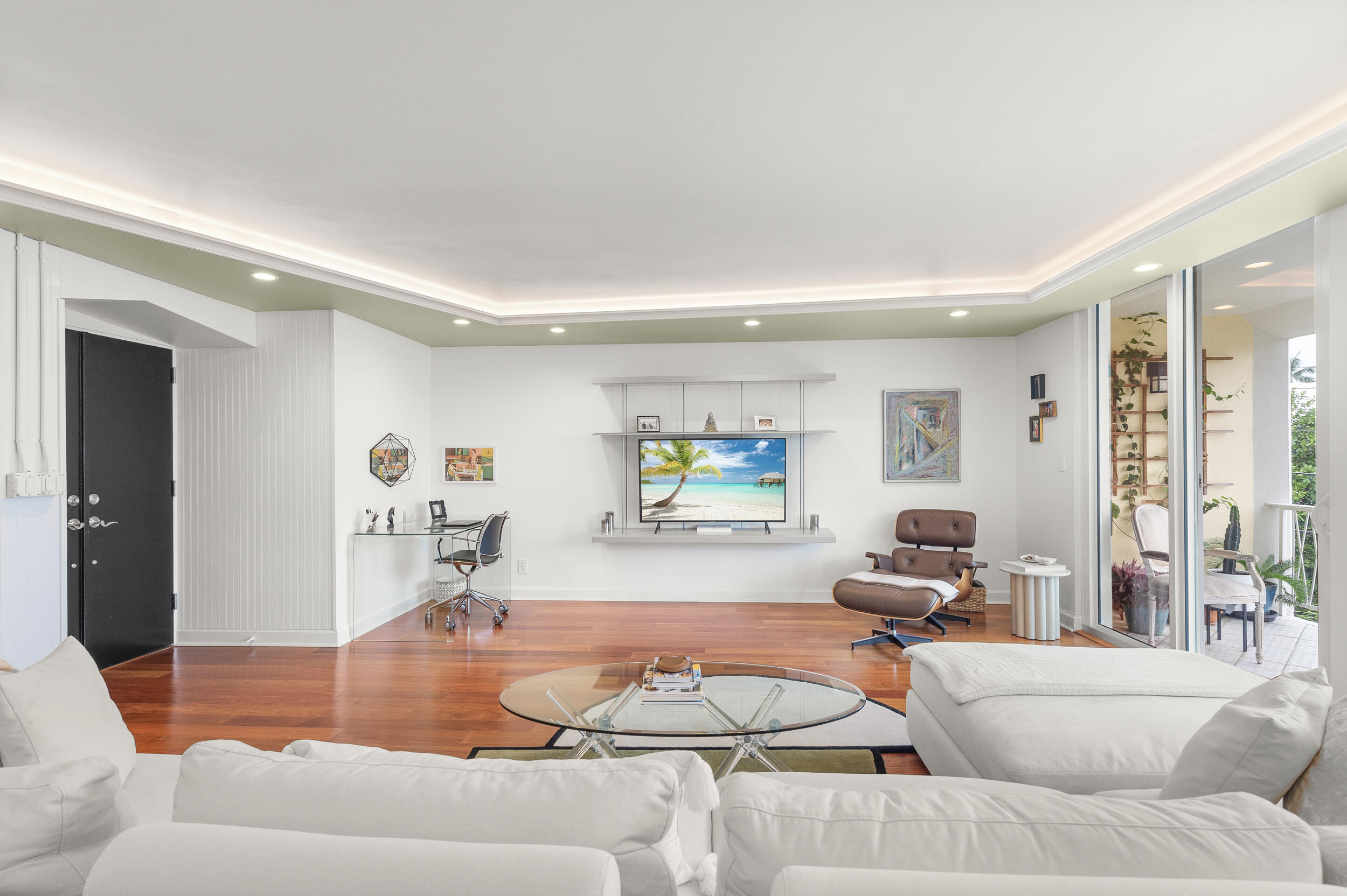 170 Chilean Avenue 3c