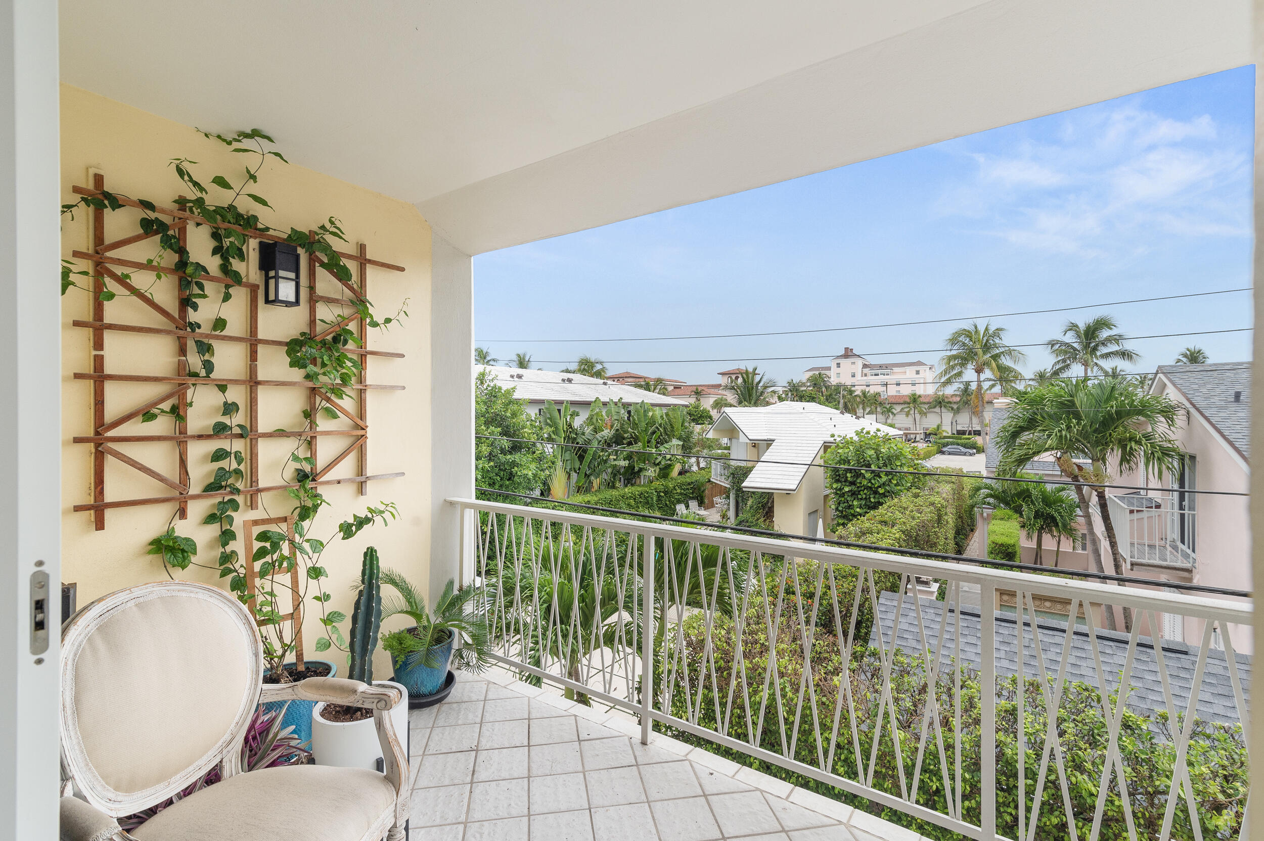 170 Chilean Avenue 3c