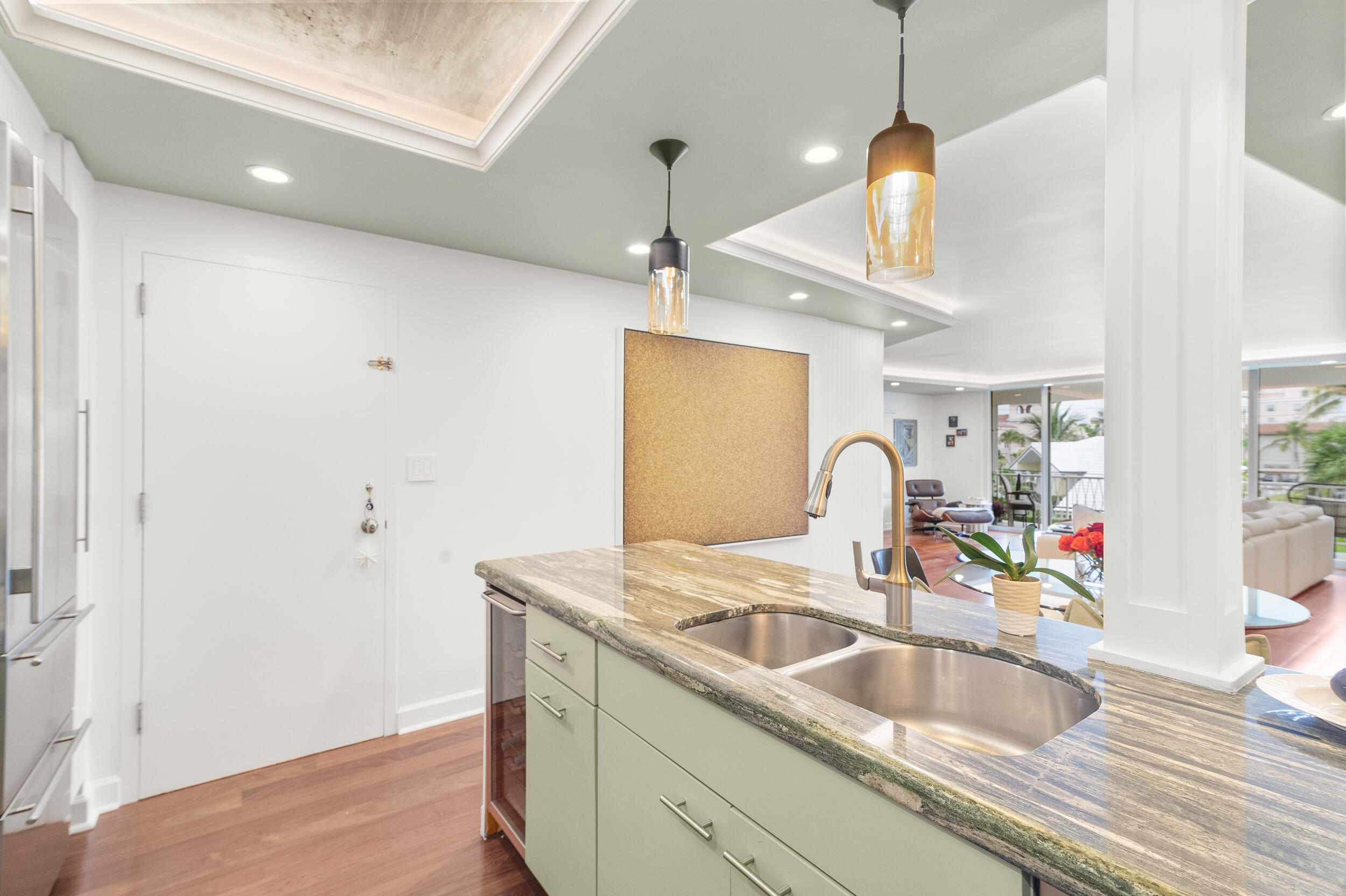 170 Chilean Avenue 3c