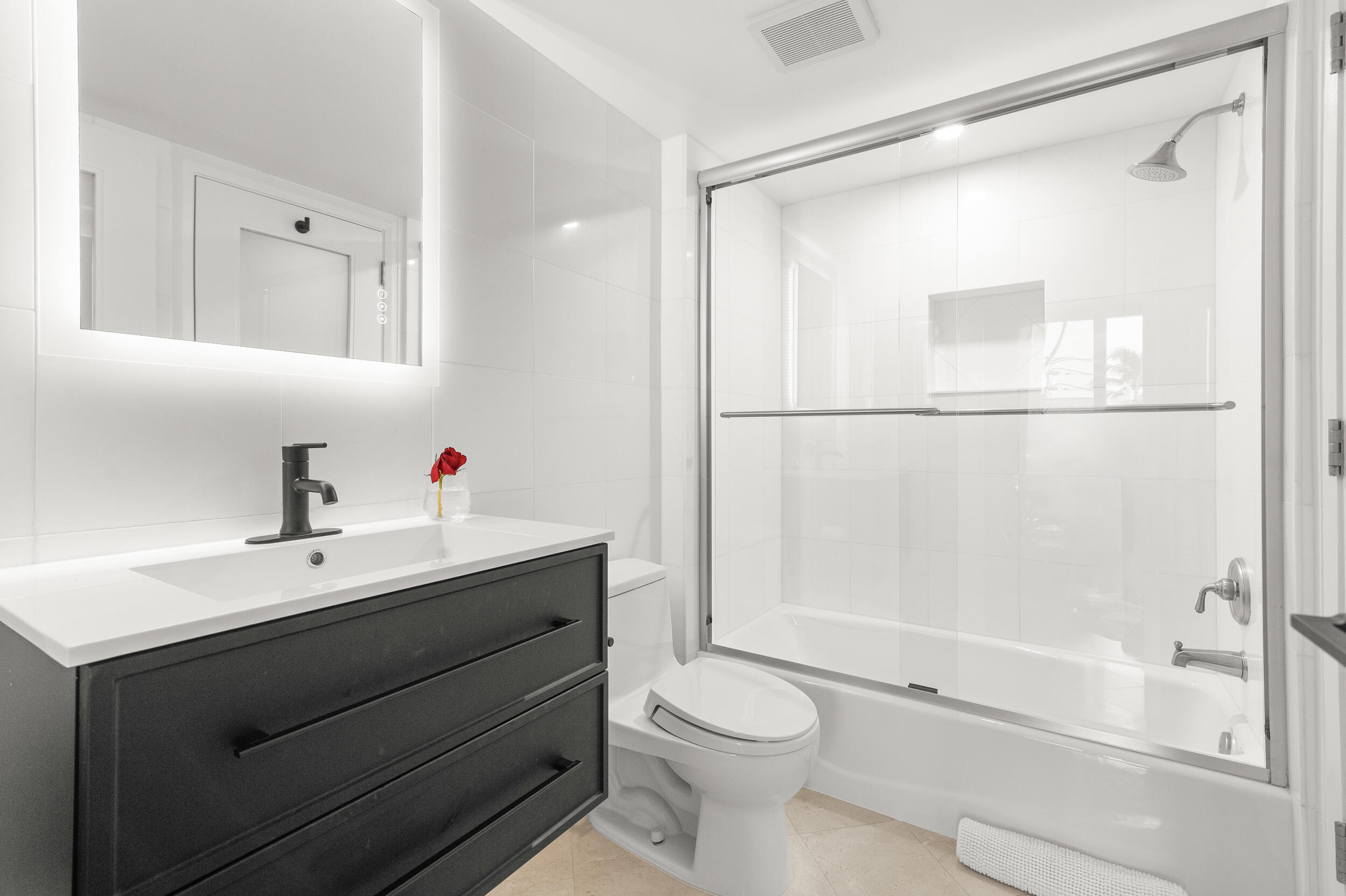 170 Chilean Avenue 3c