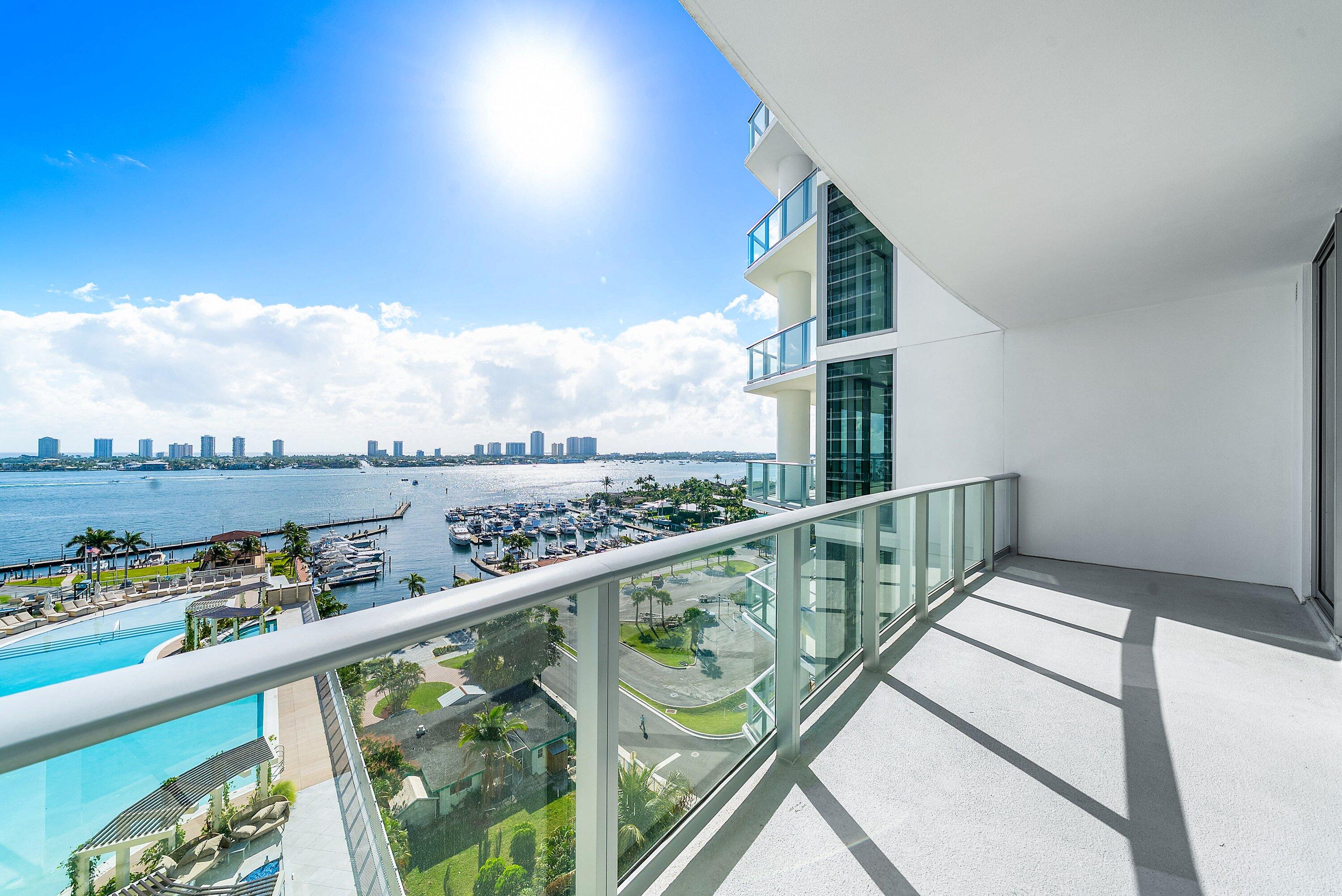 220 Lake Shore Drive 1010