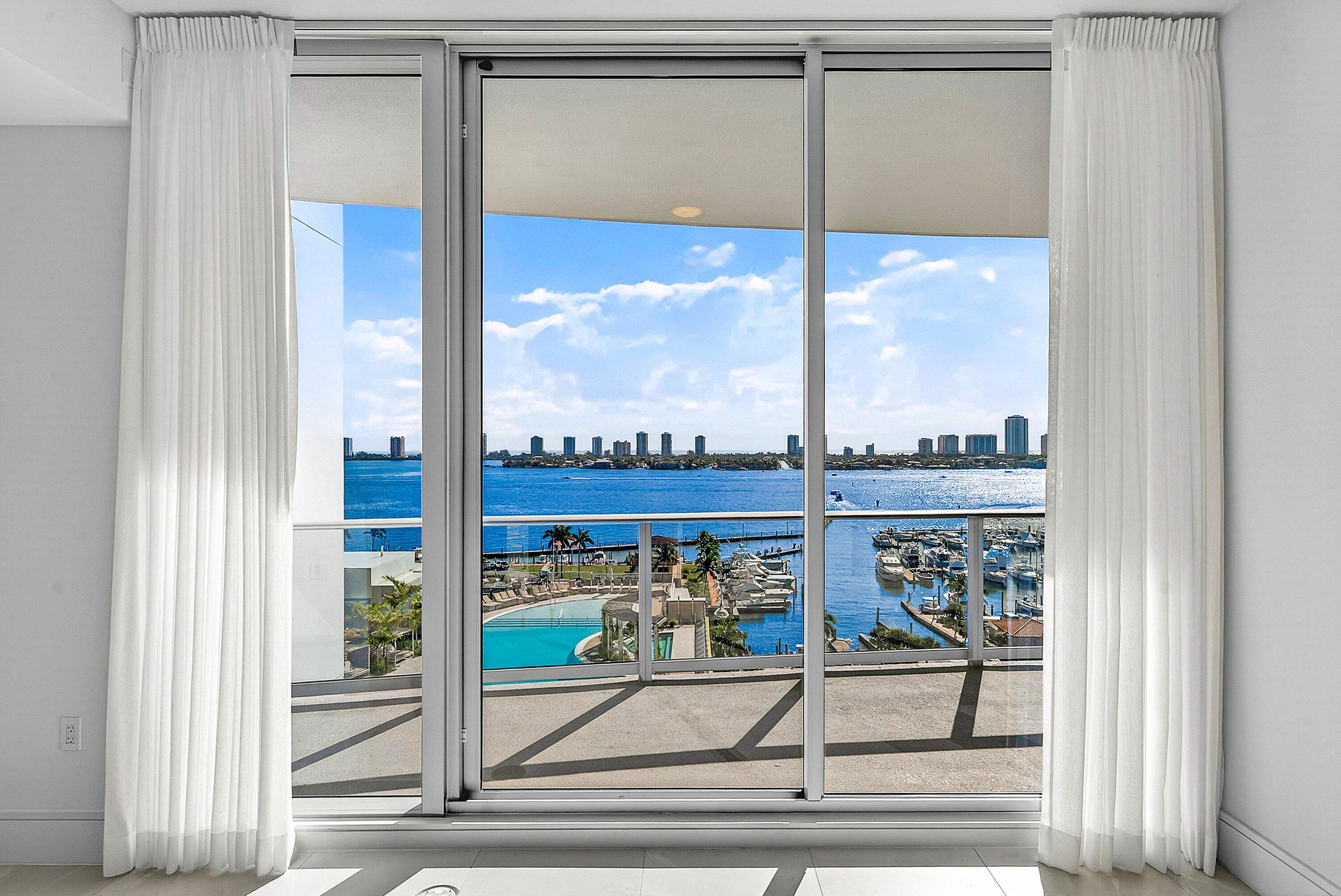 220 Lake Shore Drive 1010