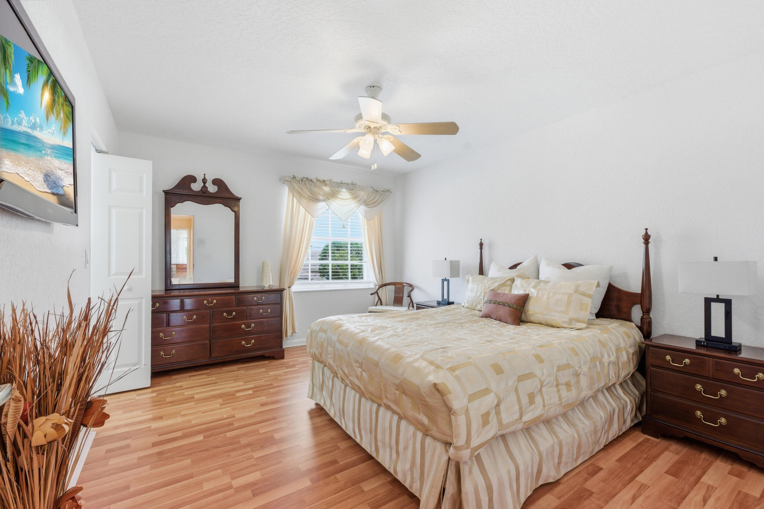 648 SW 168th Terrace