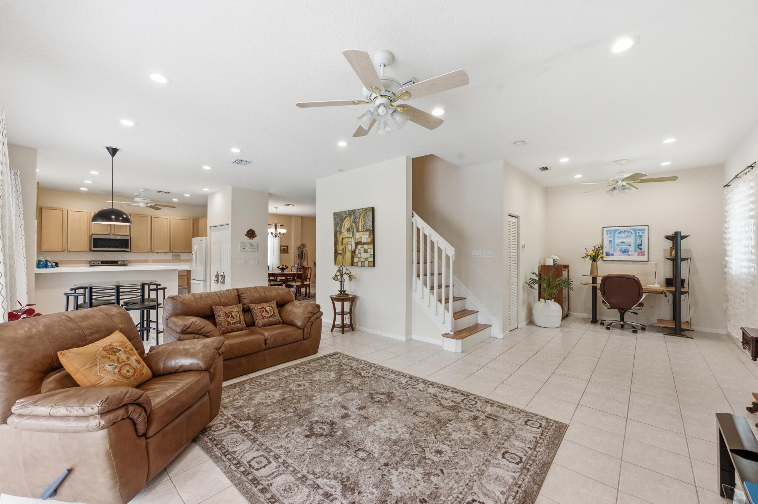 648 SW 168th Terrace