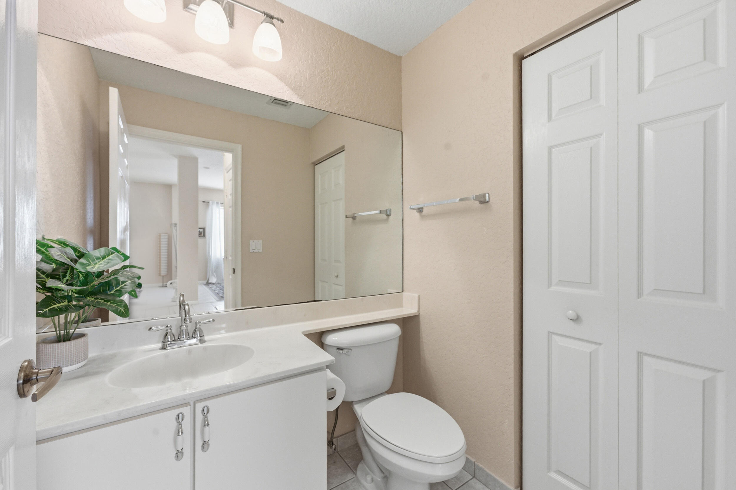 648 SW 168th Terrace