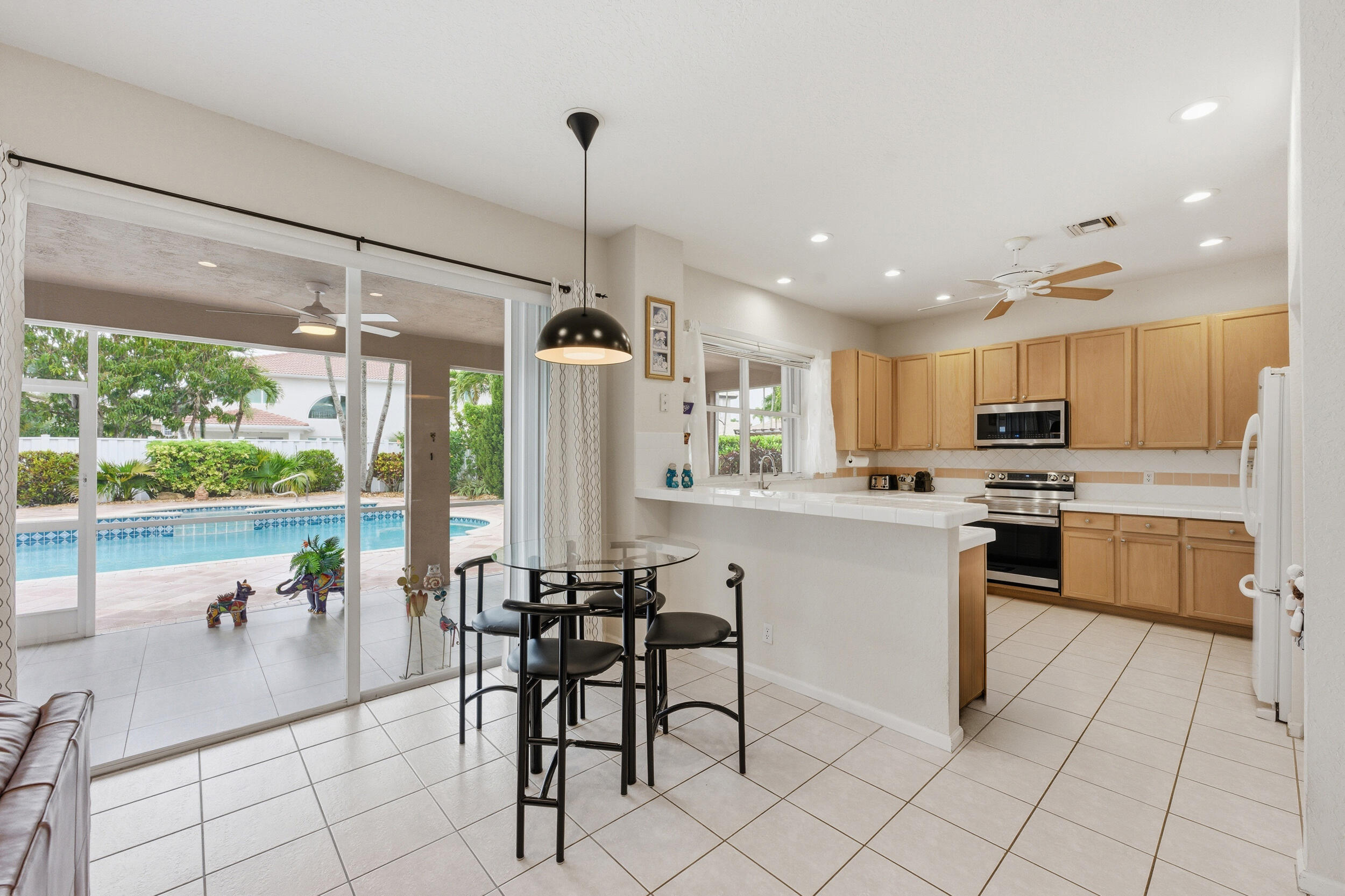 648 SW 168th Terrace