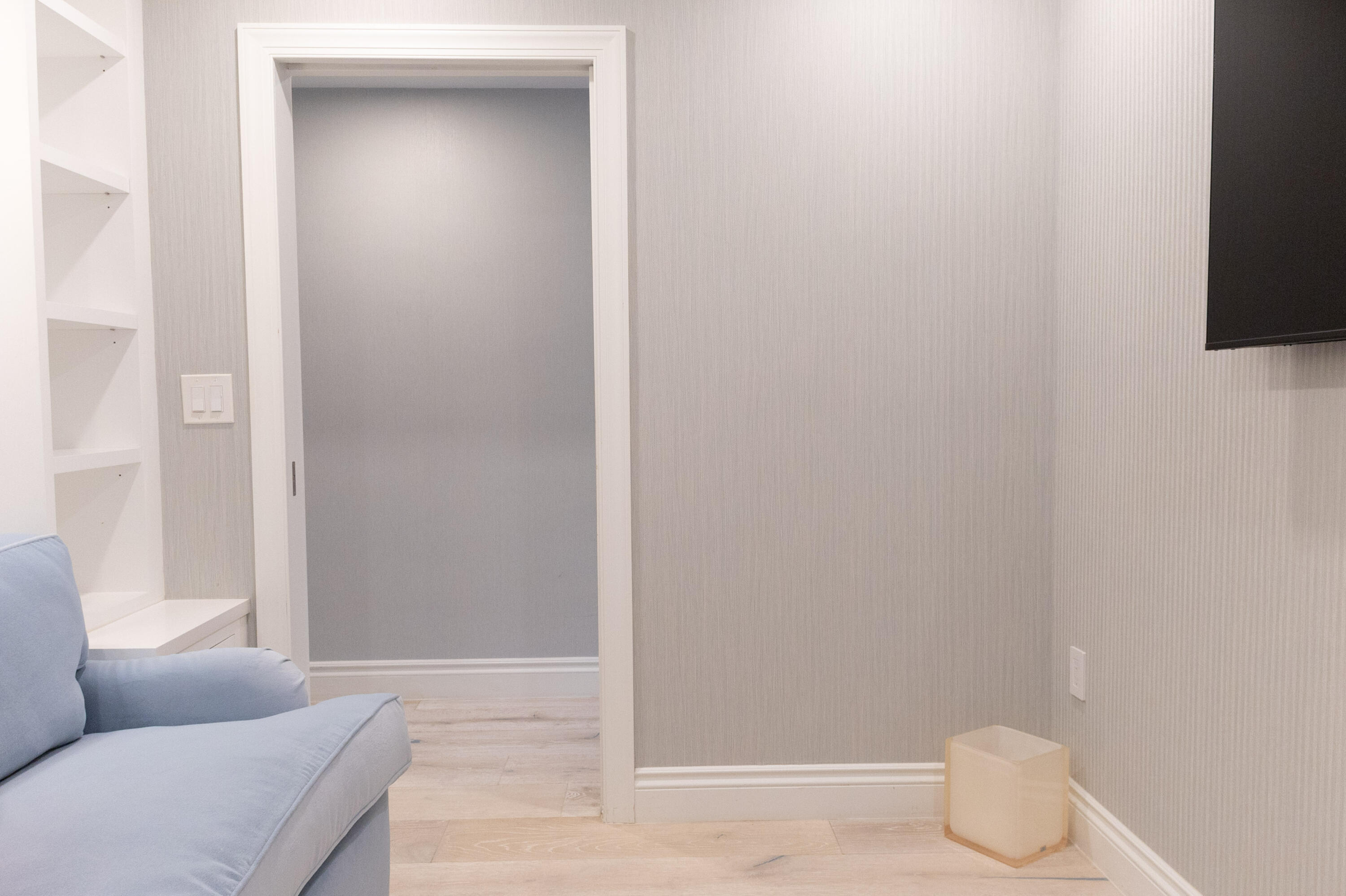 311 Cocoanut Row 101