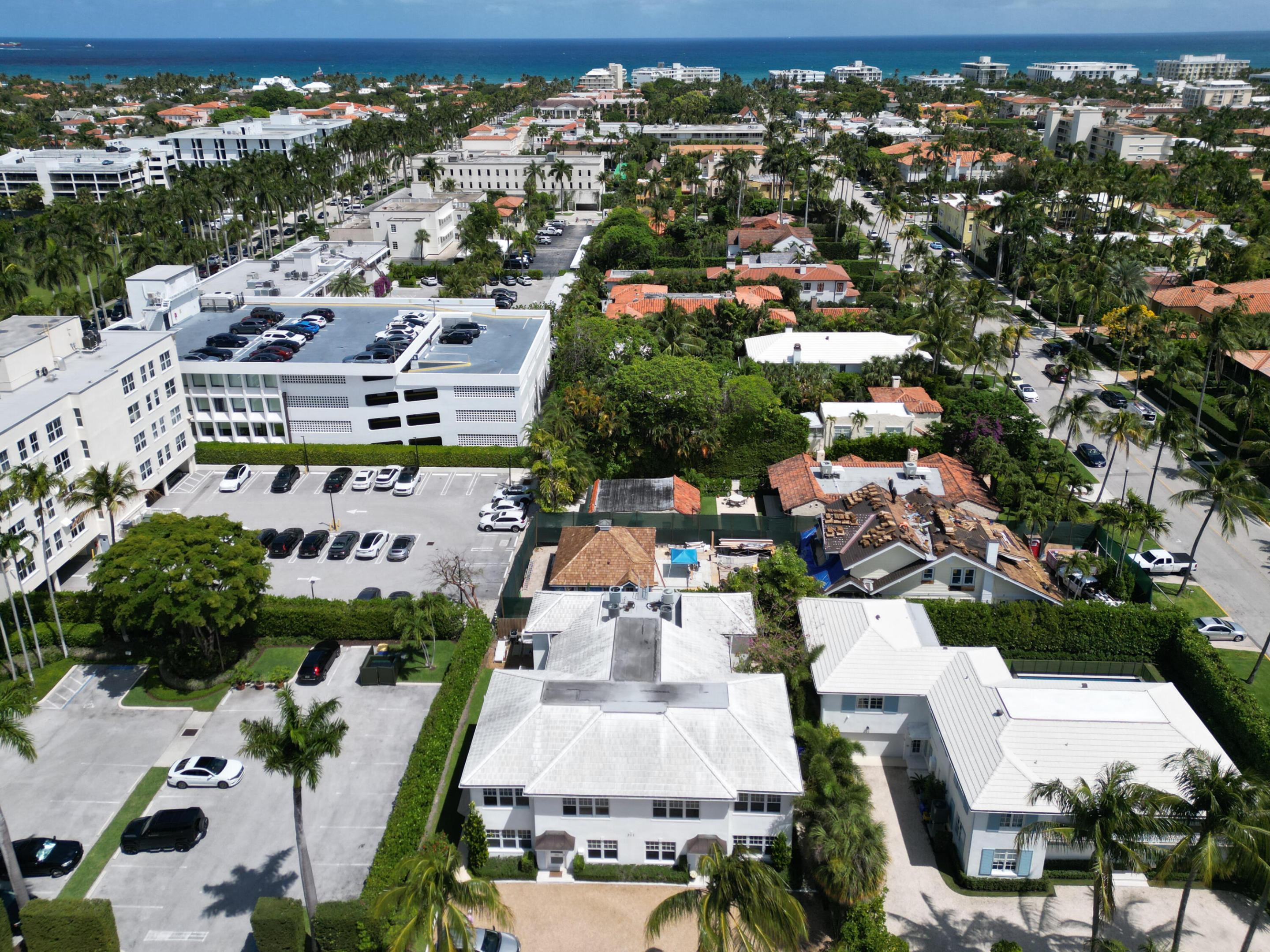 311 Cocoanut Row 101