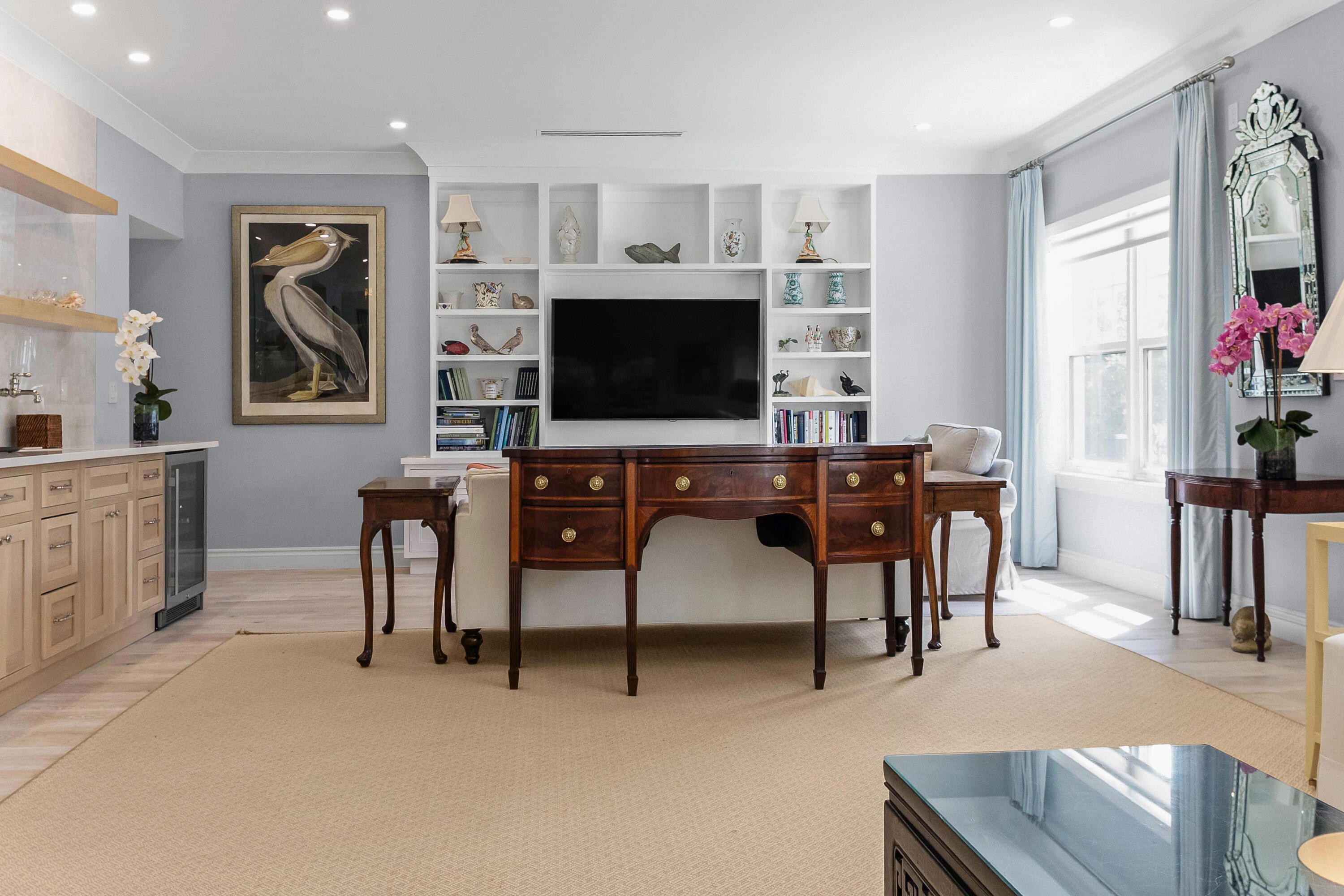 311 Cocoanut Row 101