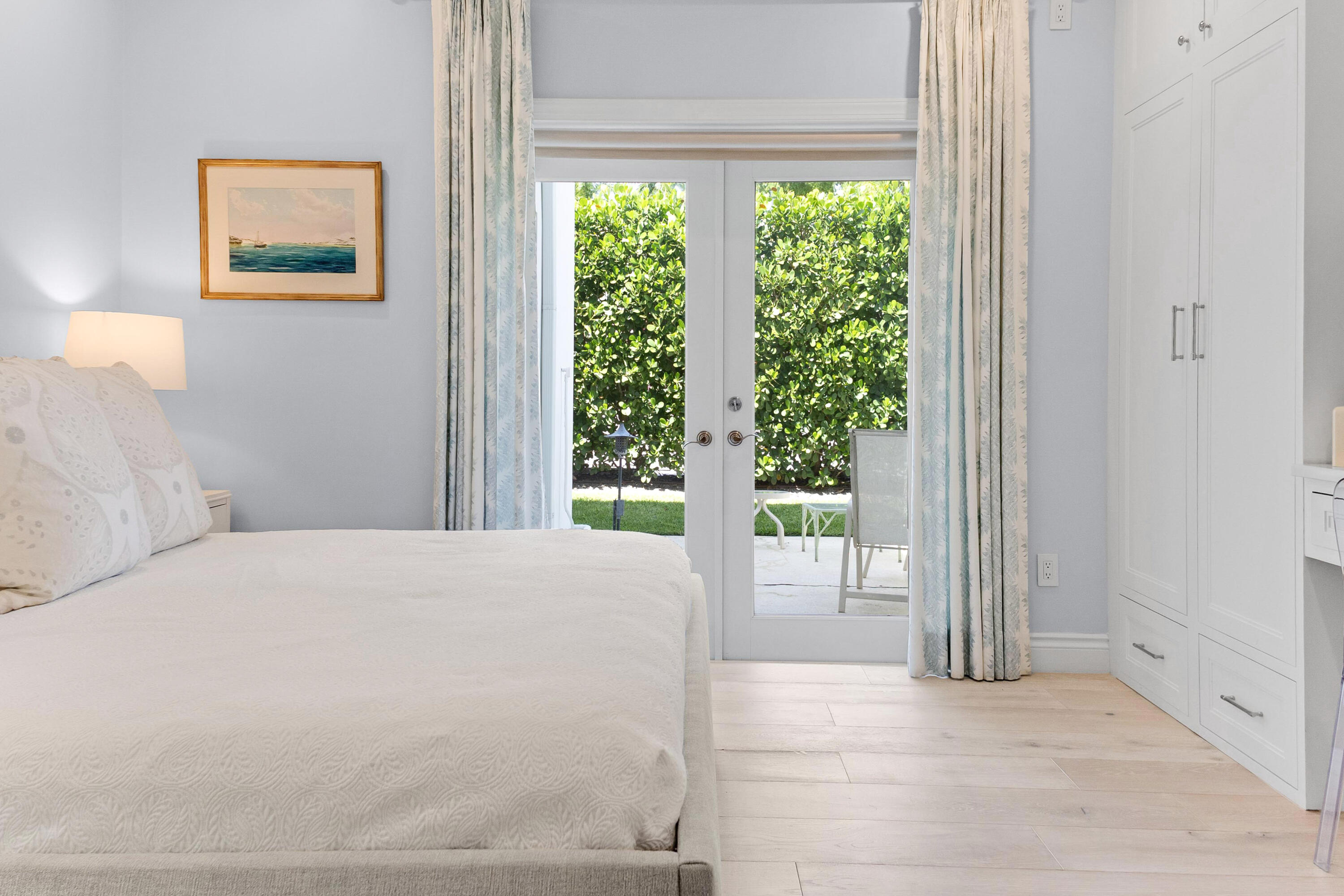 311 Cocoanut Row 101