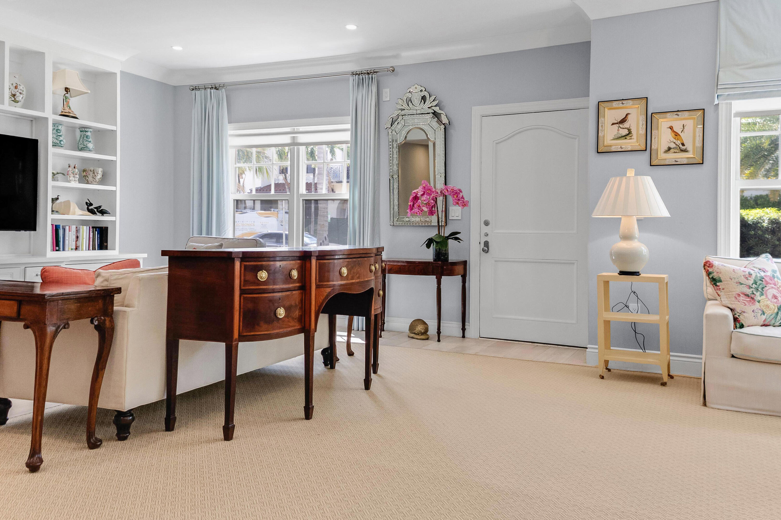 311 Cocoanut Row 101