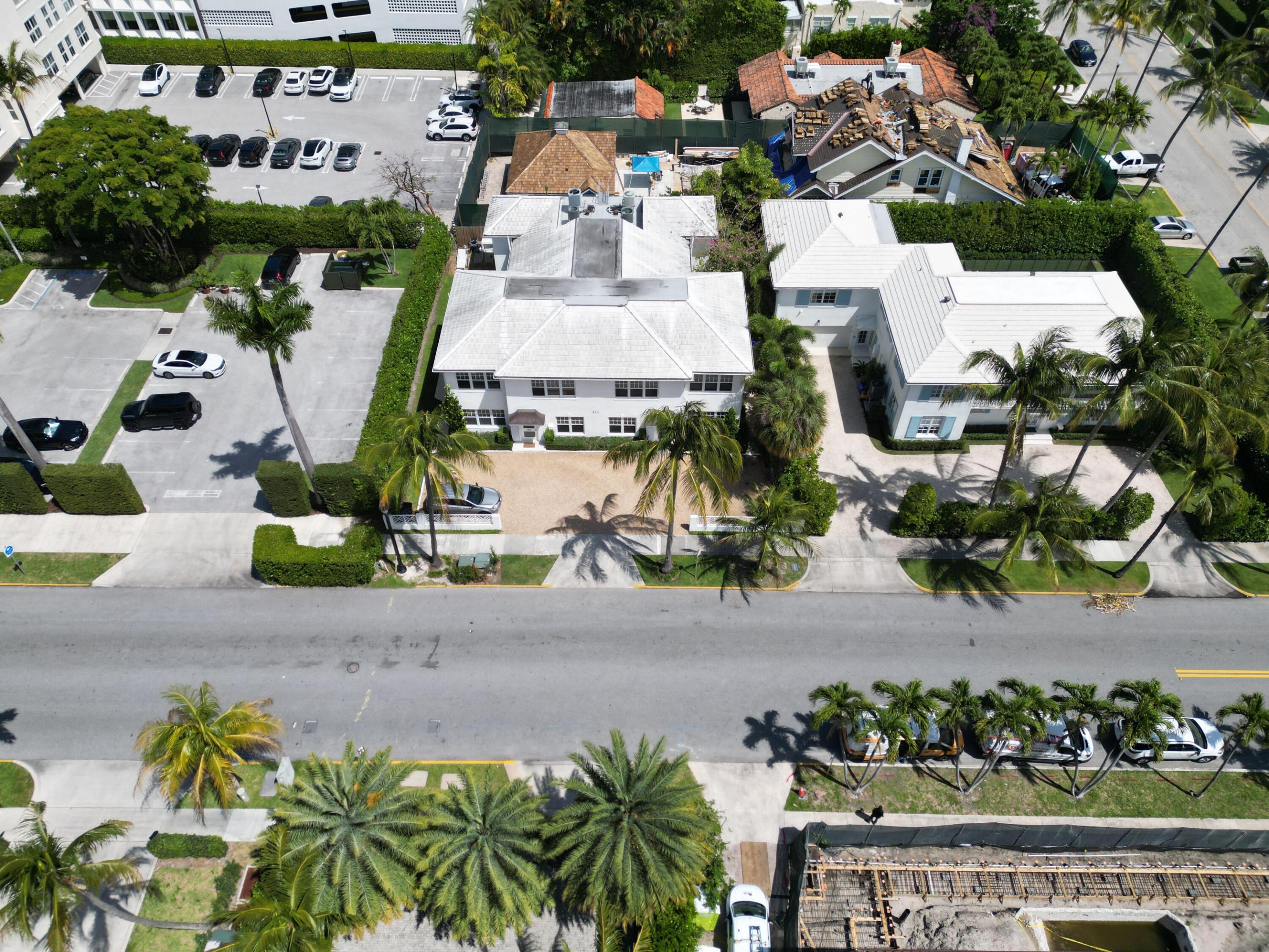 311 Cocoanut Row 101