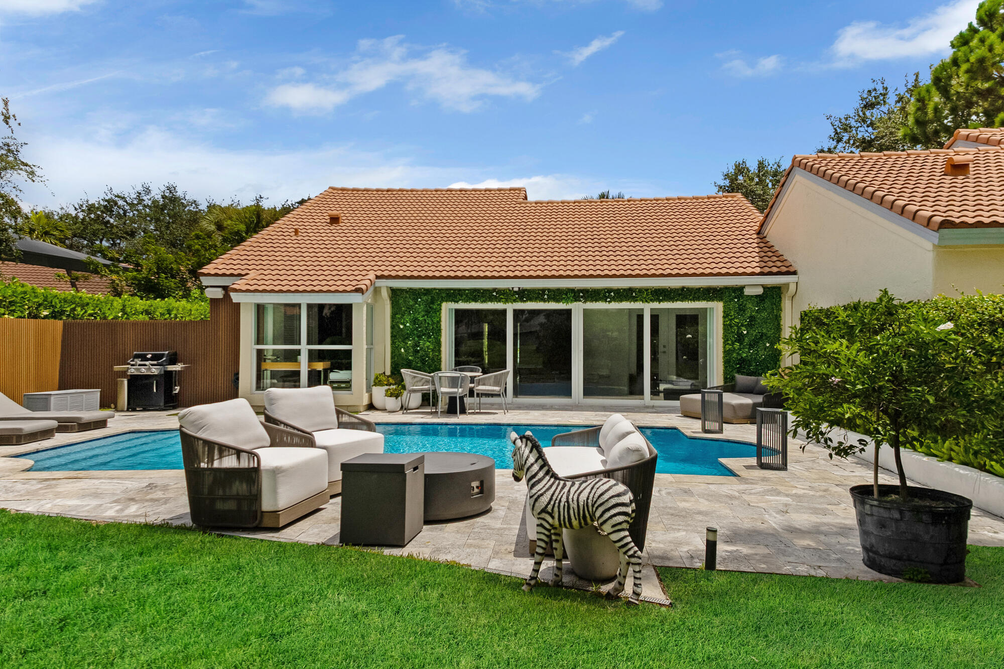 2291 Las Casitas Drive