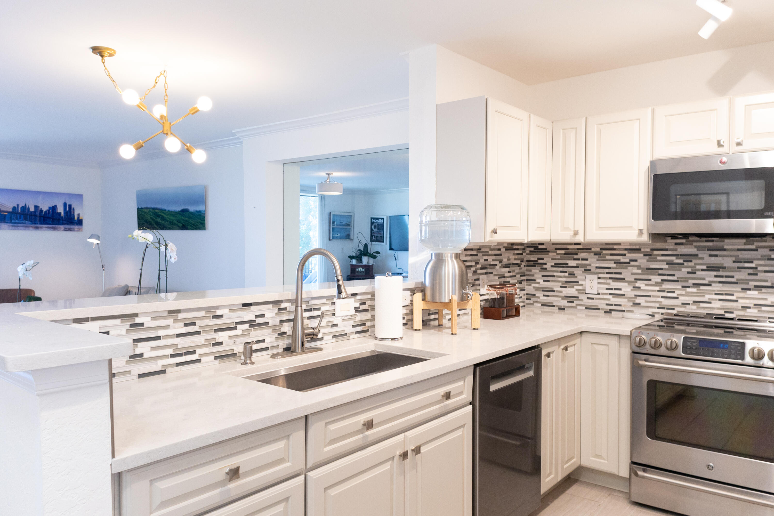 1801 N Flagler Drive 201