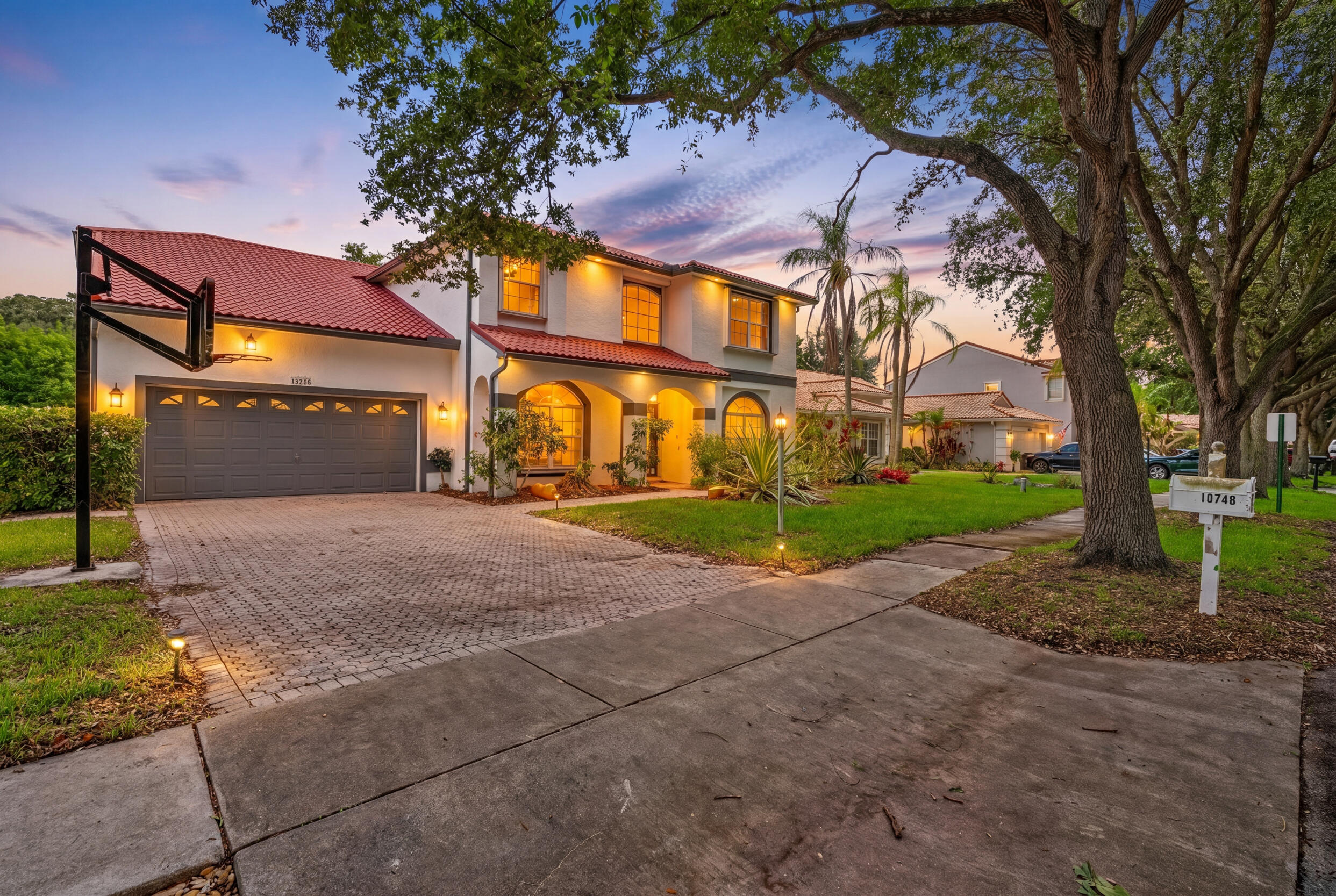 10749 Nashville Drive