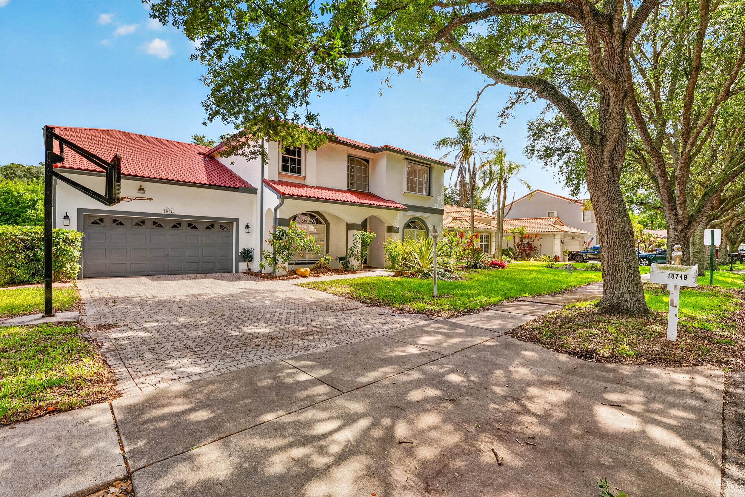 10749 Nashville Drive